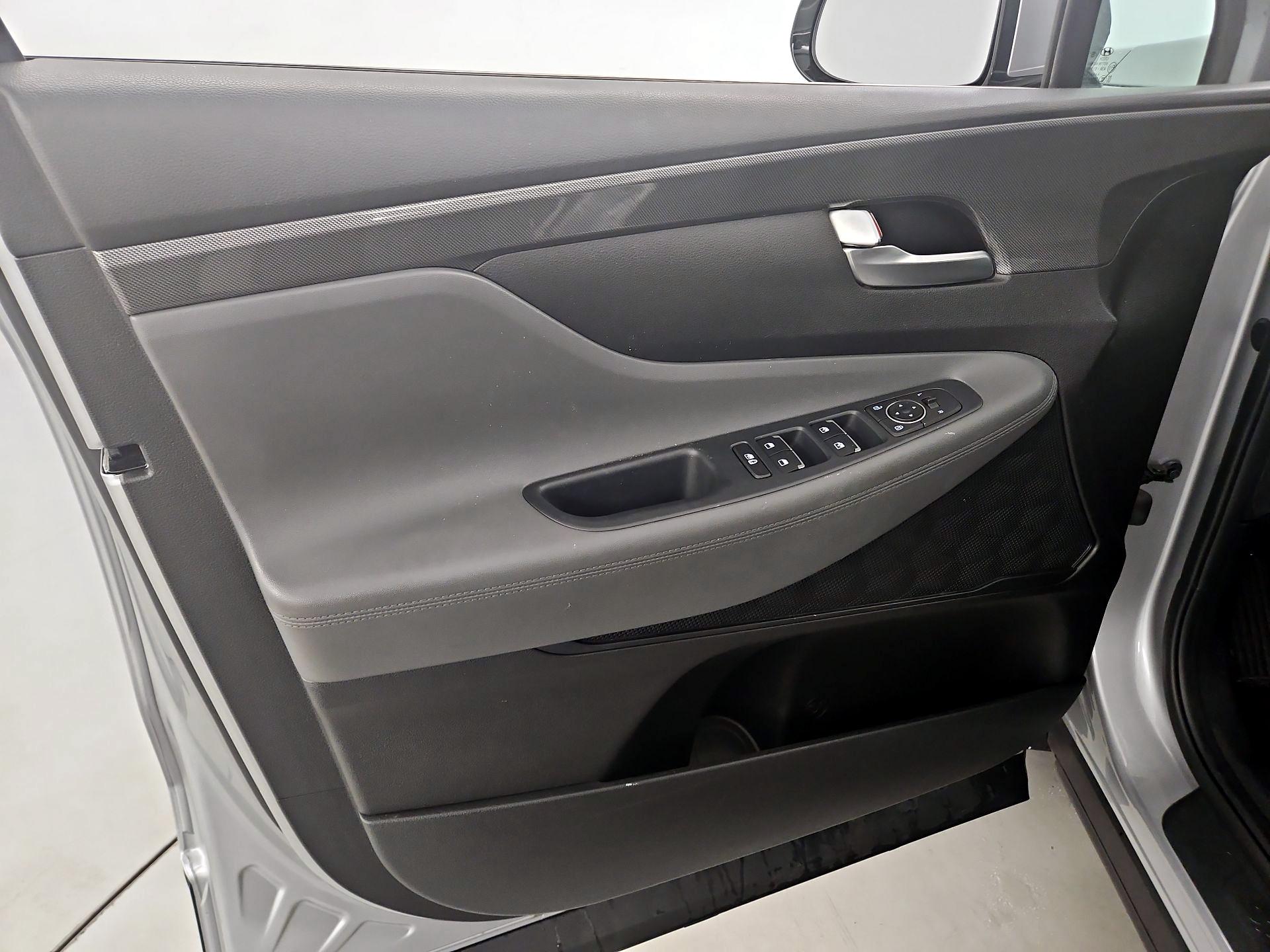 Thumbnail: 2023 Hyundai Santa Fe - 12