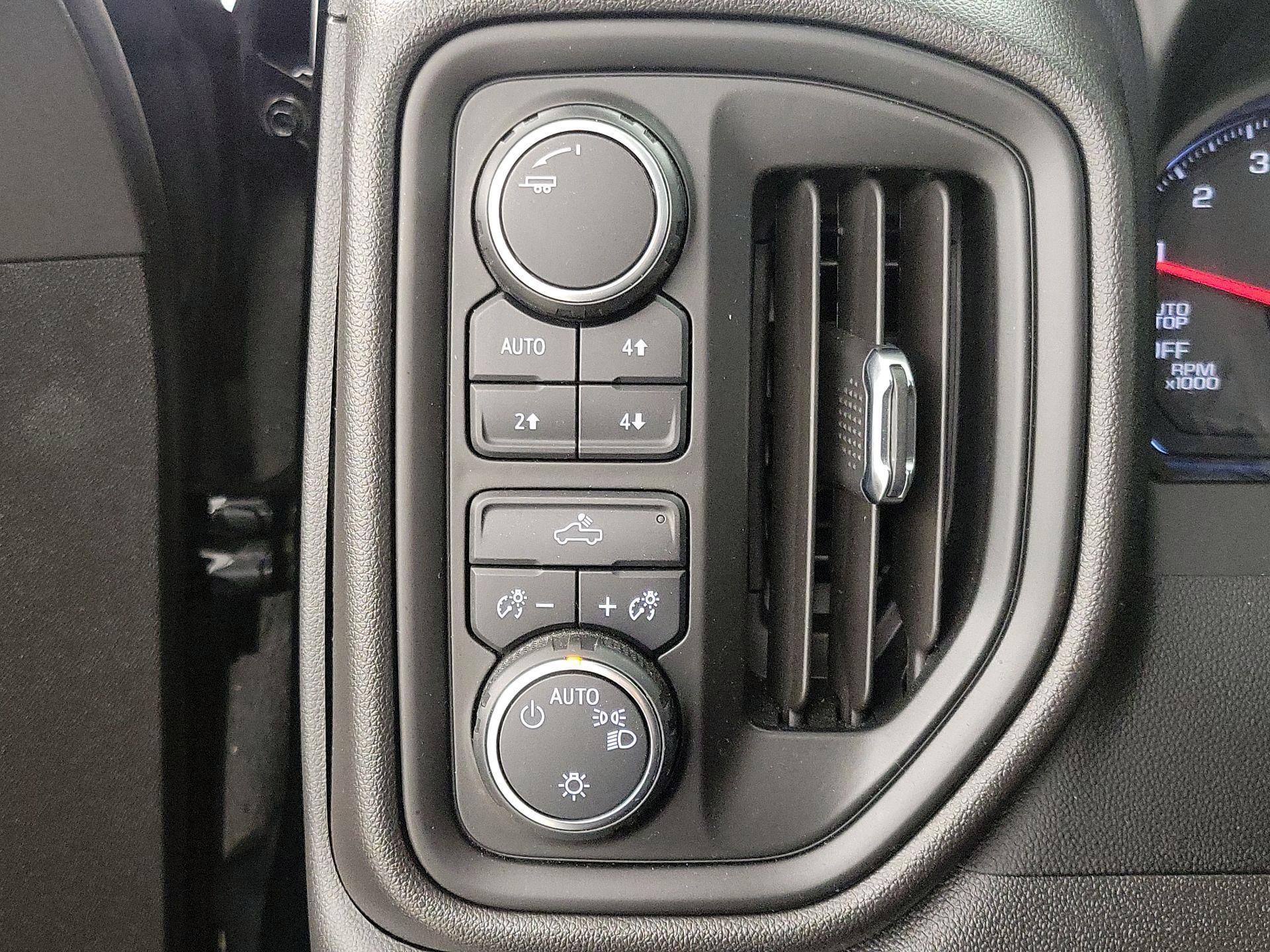 Thumbnail: 2022 Chevrolet Silverado 1500 - 13