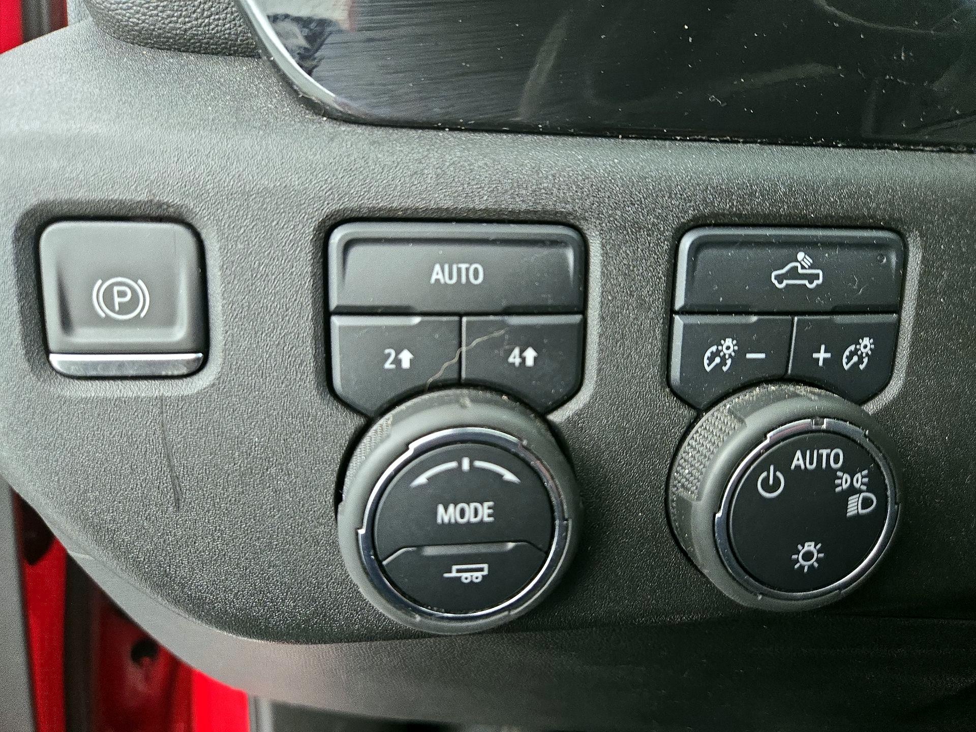 Thumbnail: 2022 Chevrolet Silverado 1500 - 13