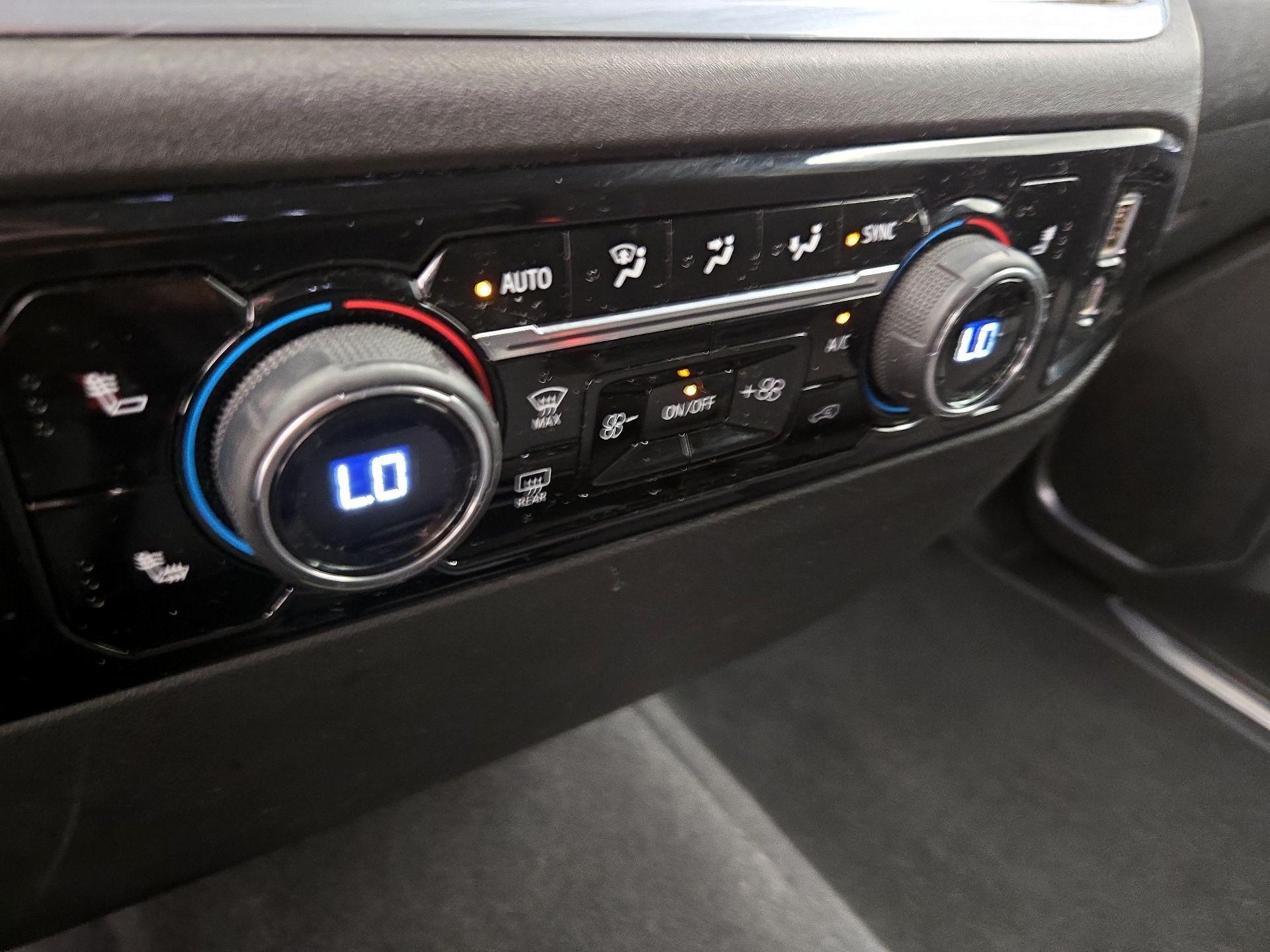 Thumbnail: 2022 Chevrolet Silverado 1500 - 17