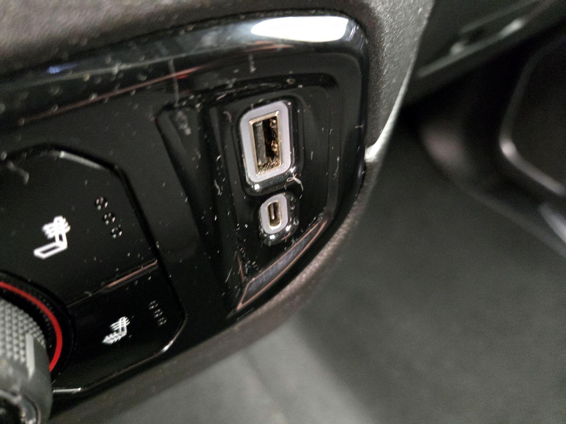 Thumbnail: 2022 Chevrolet Silverado 1500 - 19