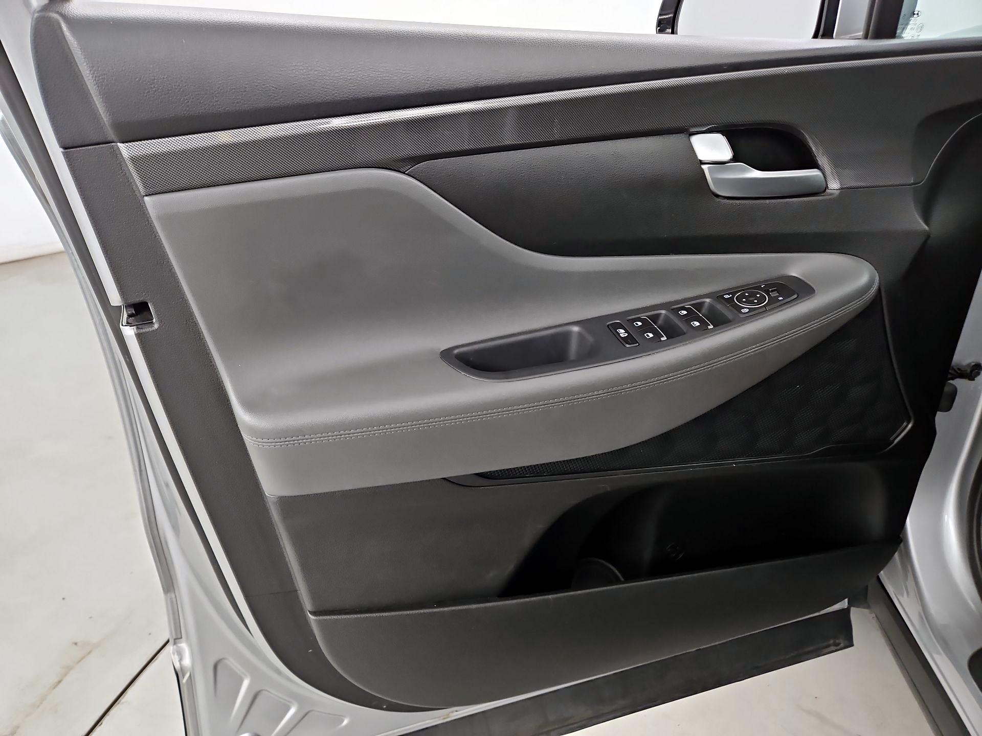 Thumbnail: 2023 Hyundai Santa Fe - 12