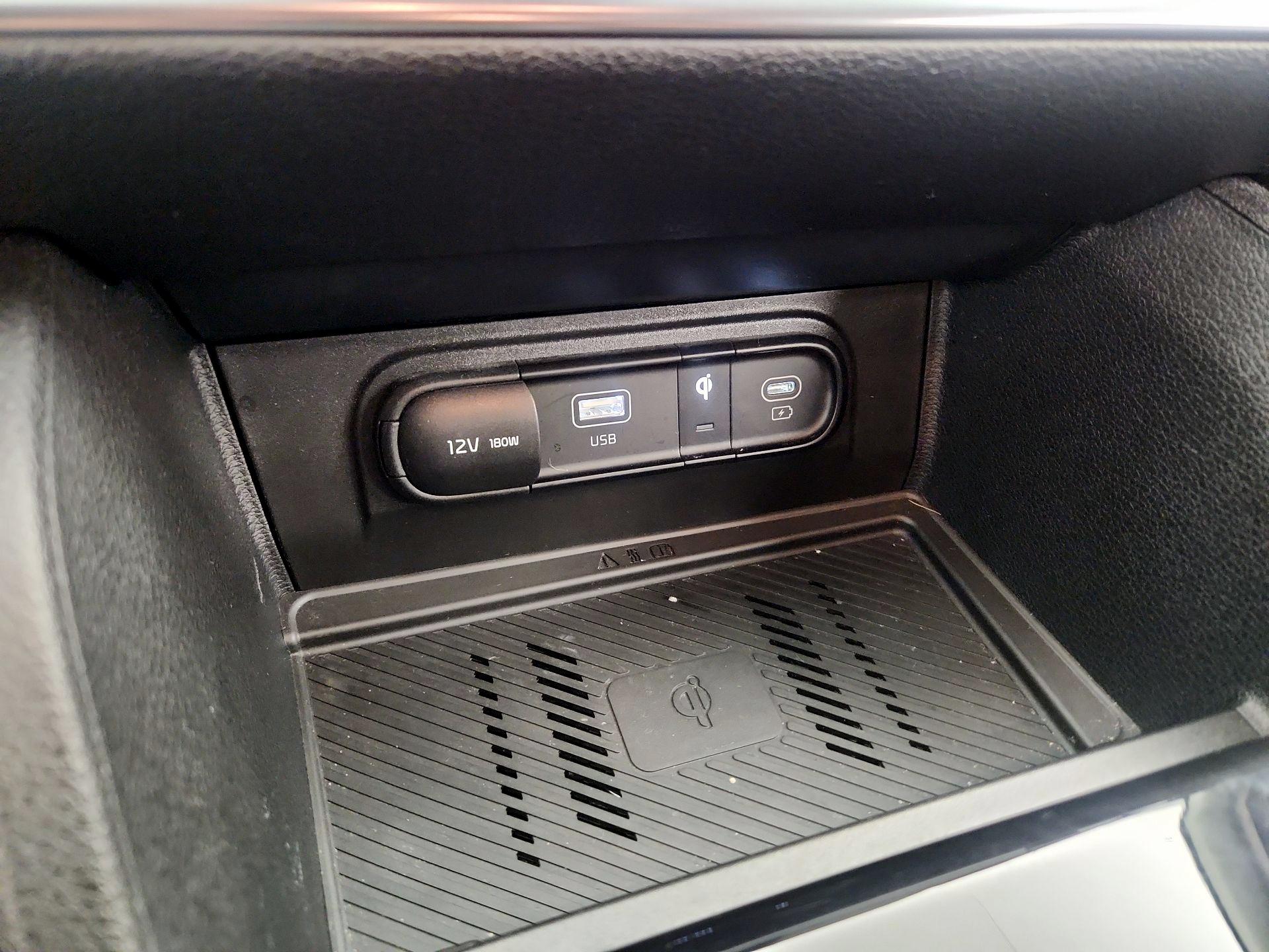 Thumbnail: 2023 Kia Sportage - 19