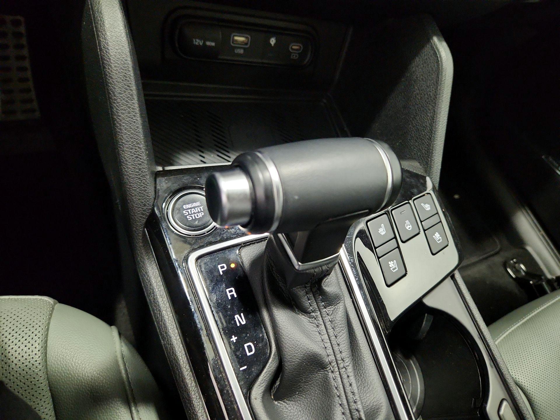 Thumbnail: 2023 Kia Sportage - 17