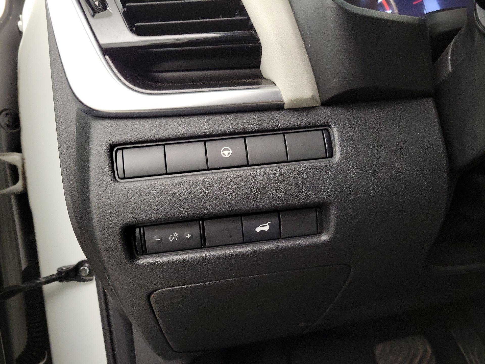 Thumbnail: 2022 Nissan Rogue - 13