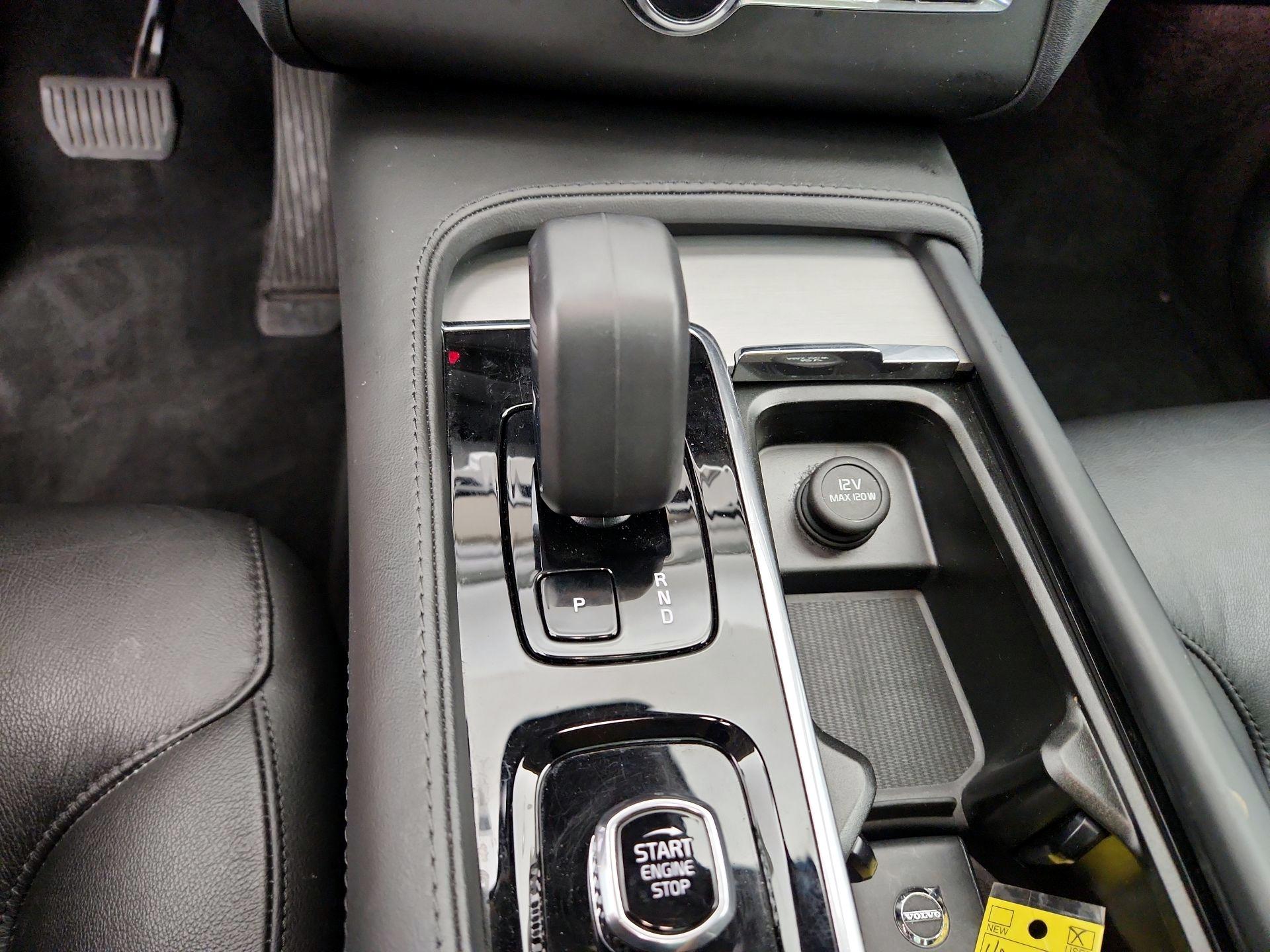 Thumbnail: 2024 Volvo XC90 - 17