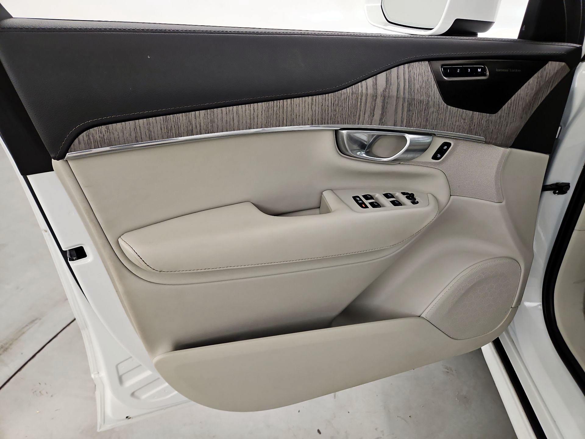 Thumbnail: 2024 Volvo XC90 - 12