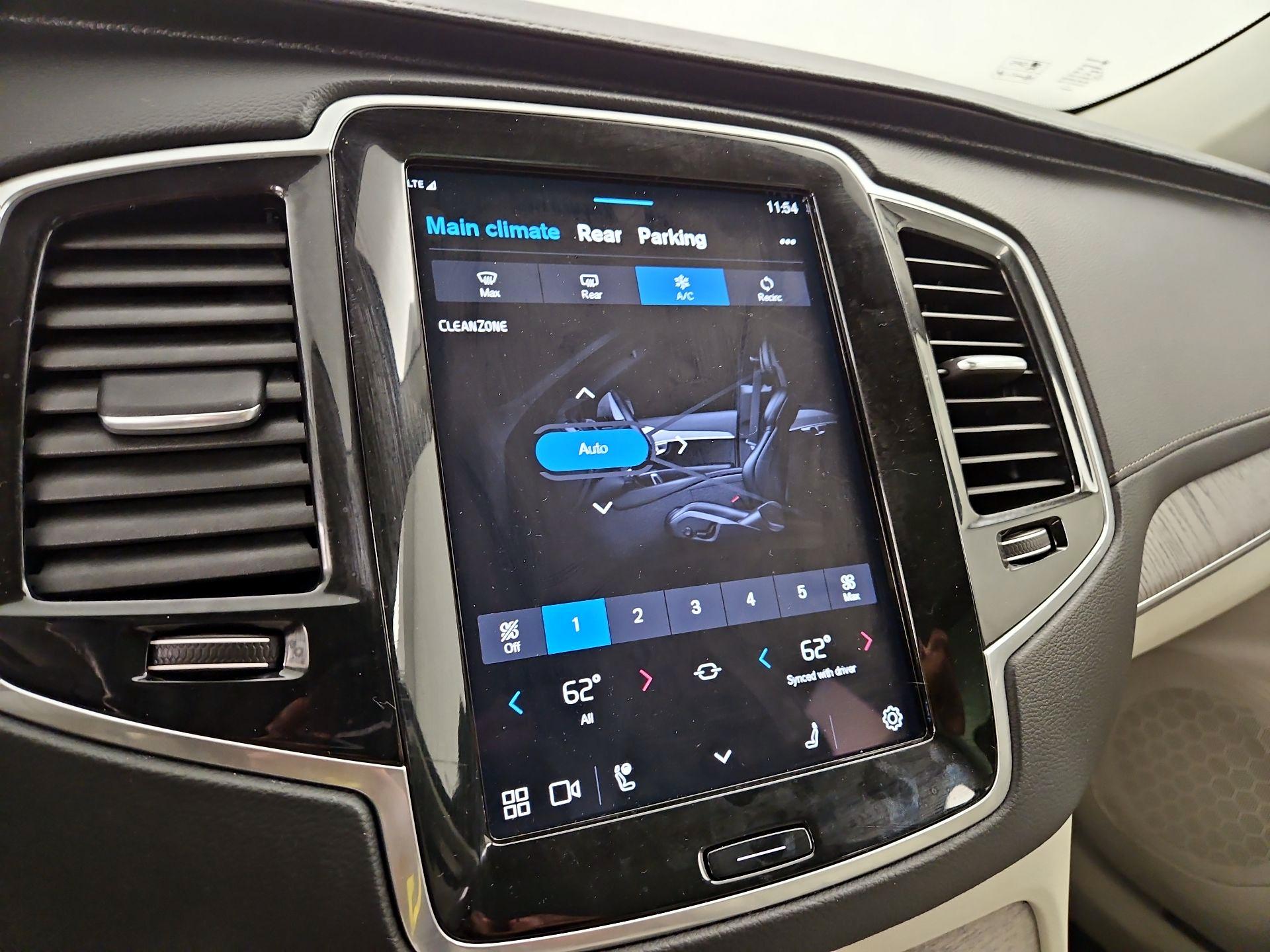 Thumbnail: 2024 Volvo XC90 - 16