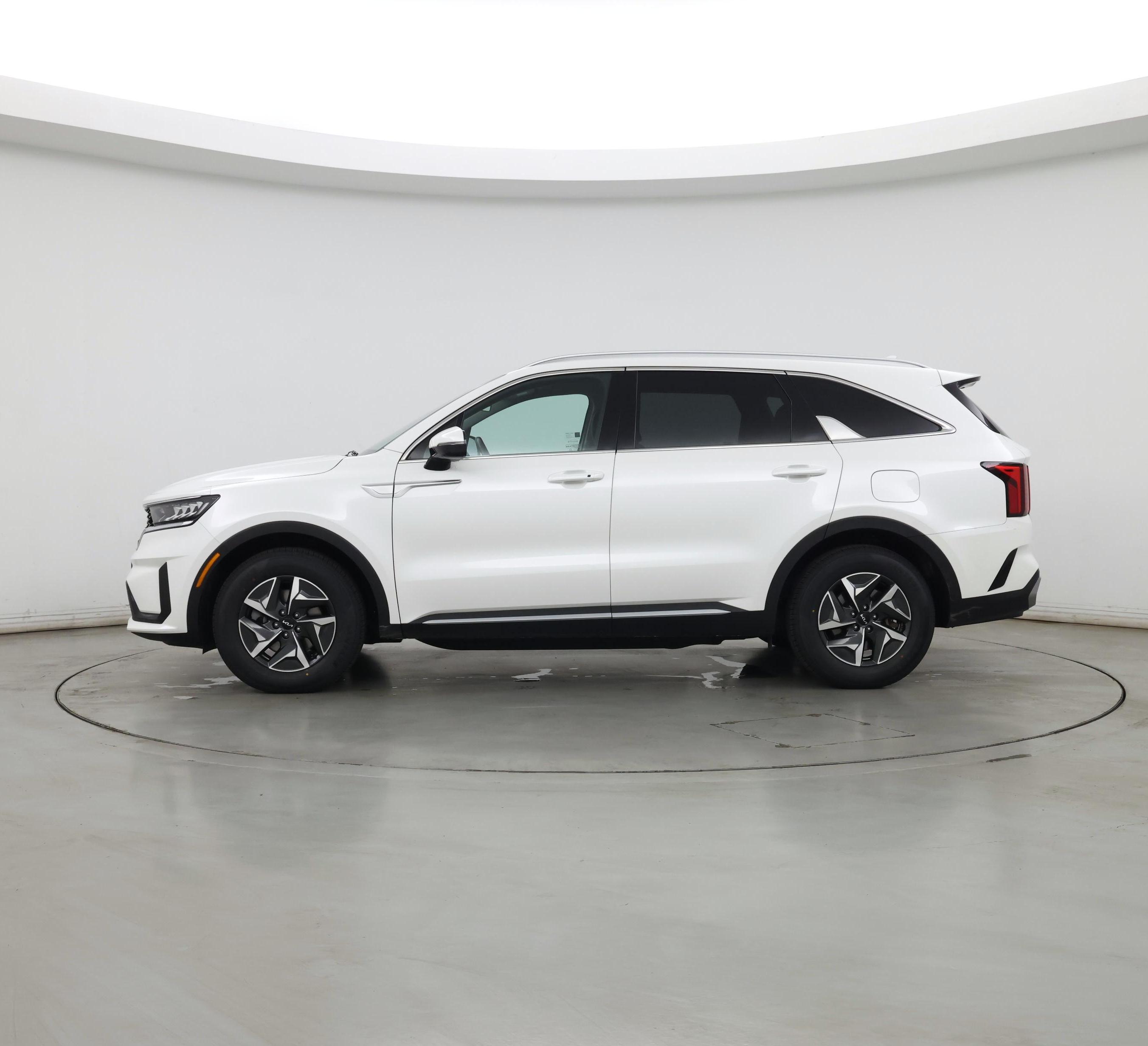 Thumbnail: 2022 Kia Sorento - 3
