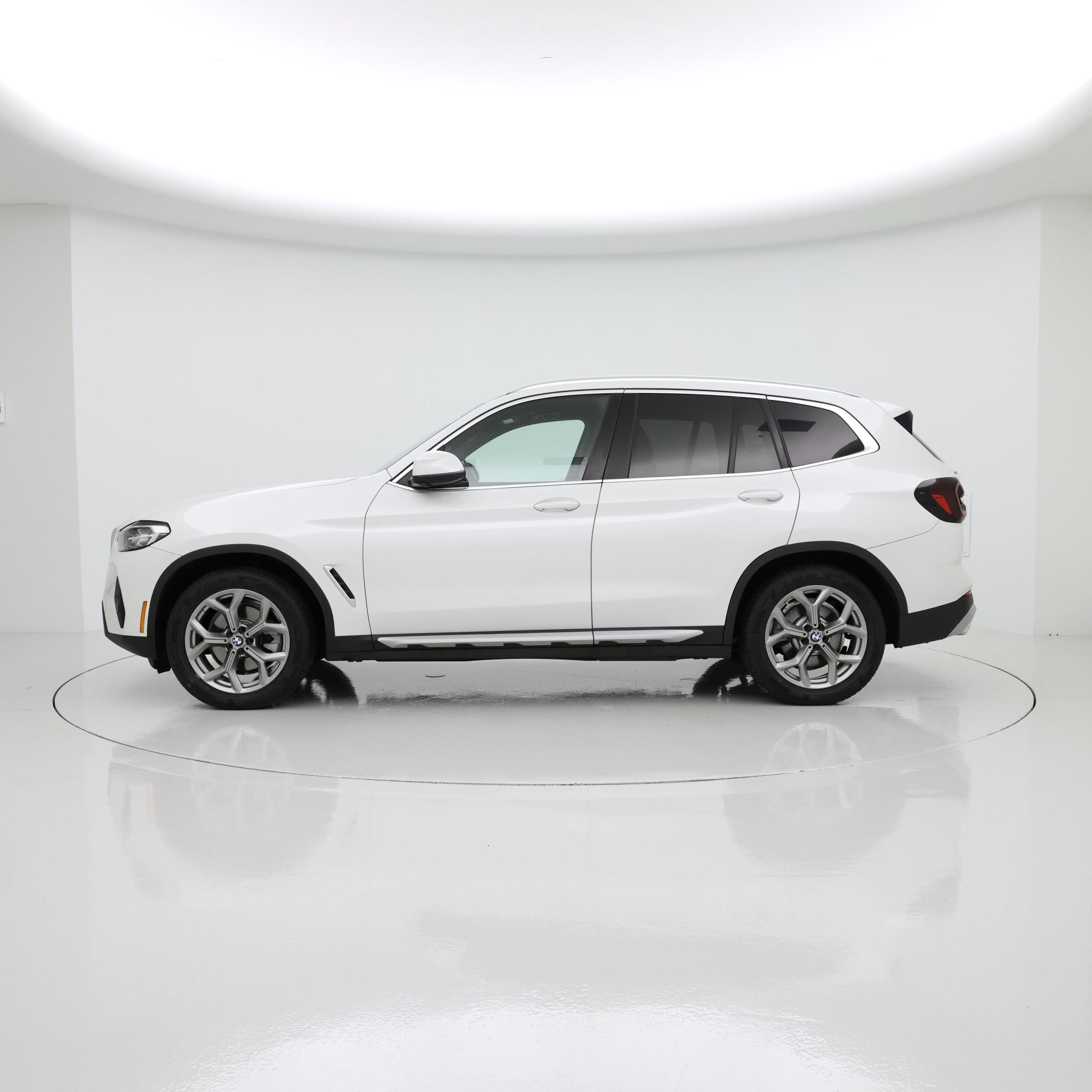 Thumbnail: 2022 BMW X3 - 3