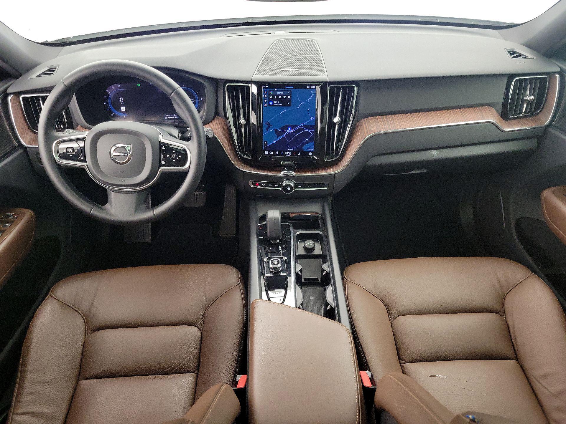 Thumbnail: 2023 Volvo XC60 - 9
