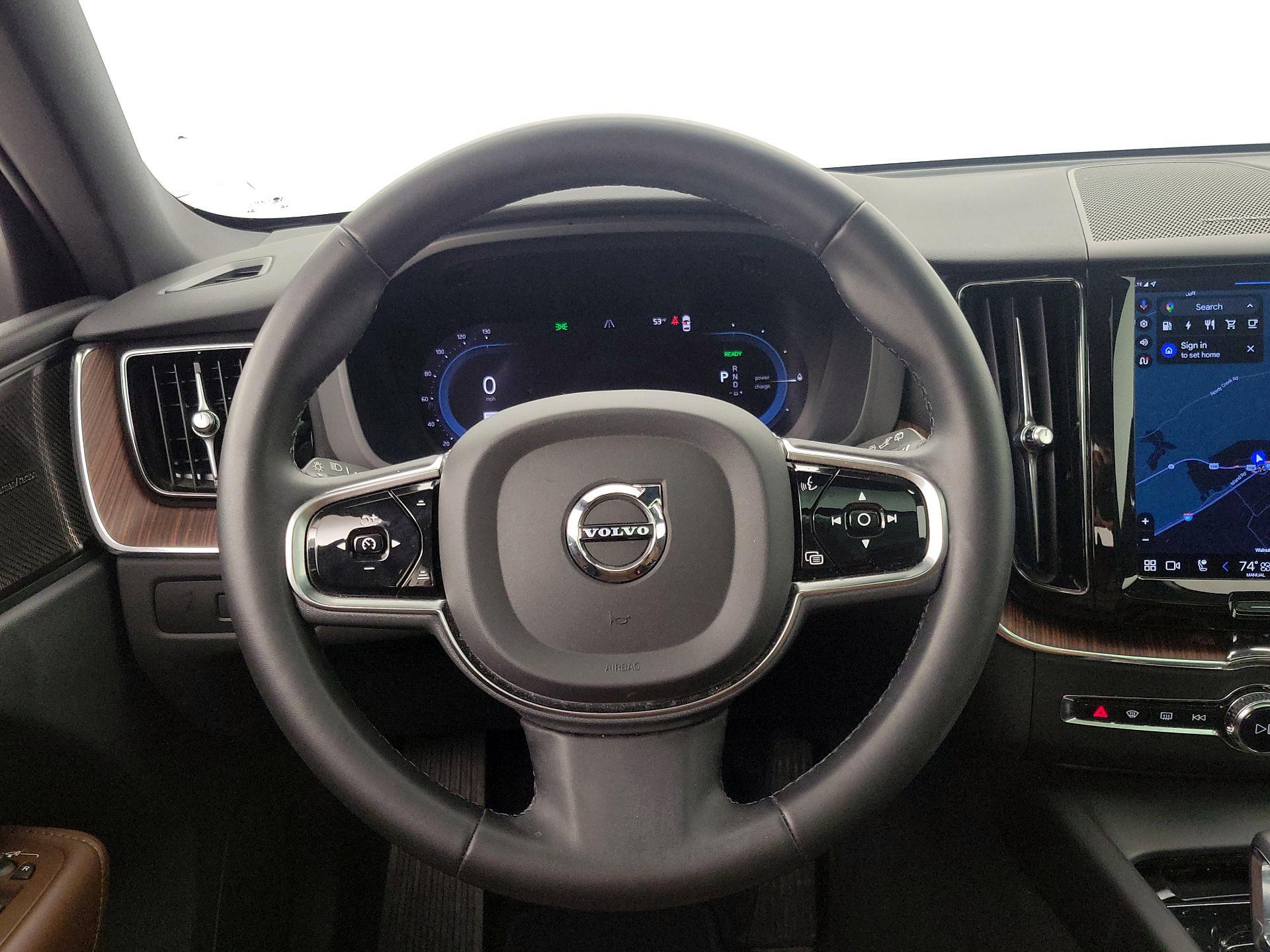 Thumbnail: 2023 Volvo XC60 - 10