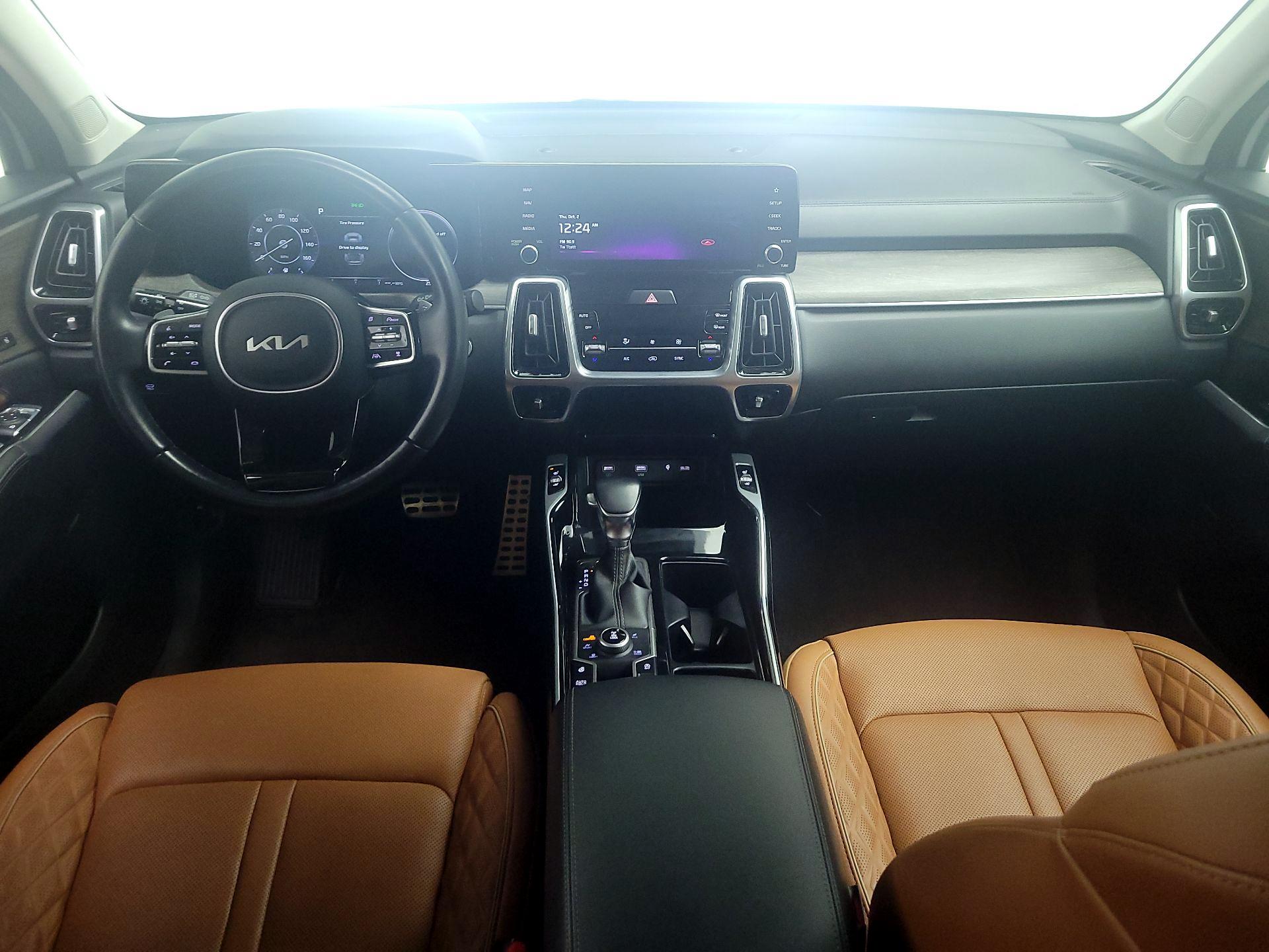 Thumbnail: 2022 Kia Sorento - 9