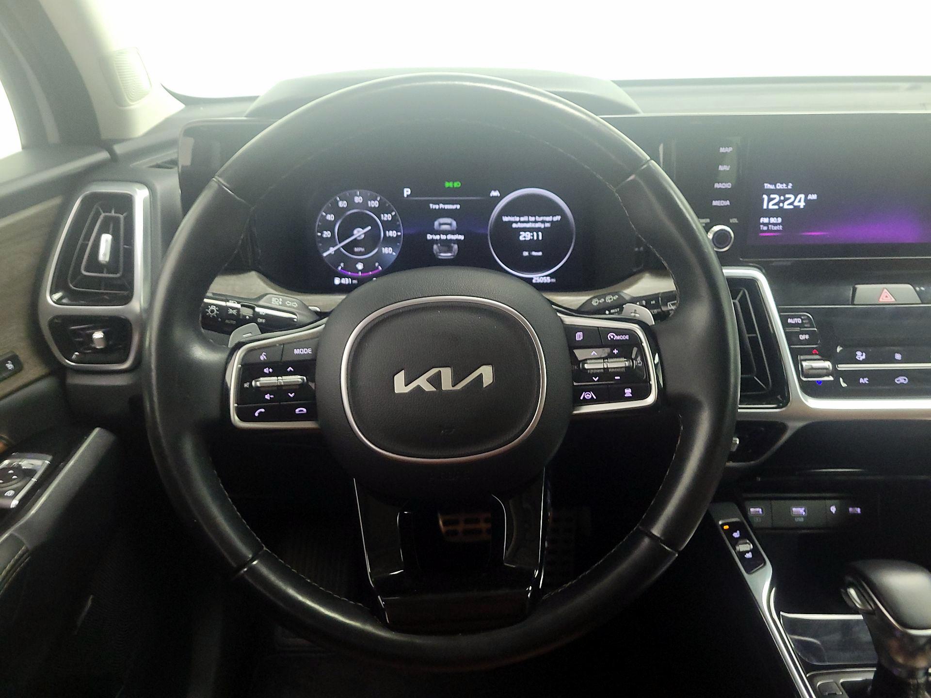 Thumbnail: 2022 Kia Sorento - 10