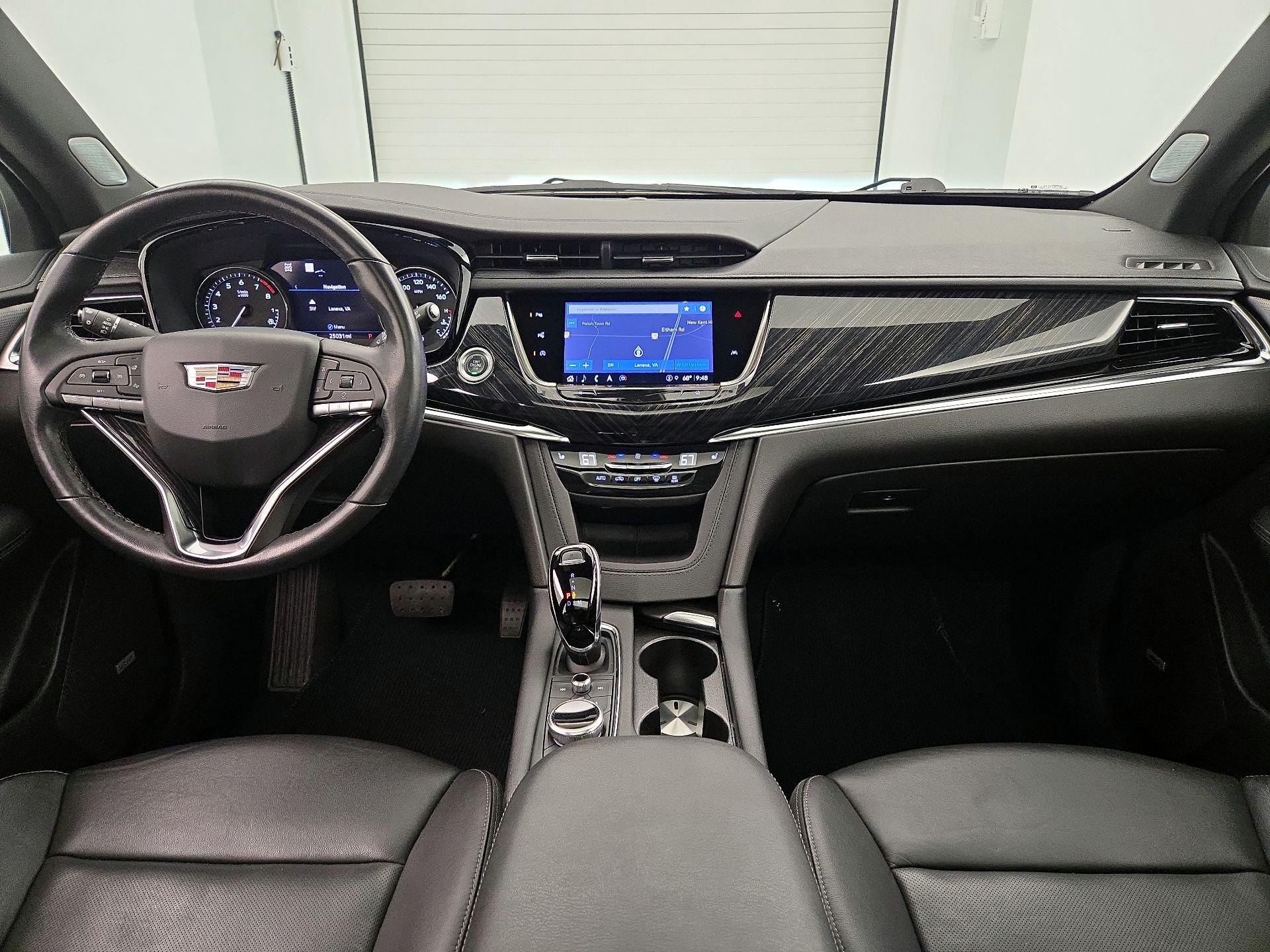 Thumbnail: 2022 Cadillac XT6 - 9