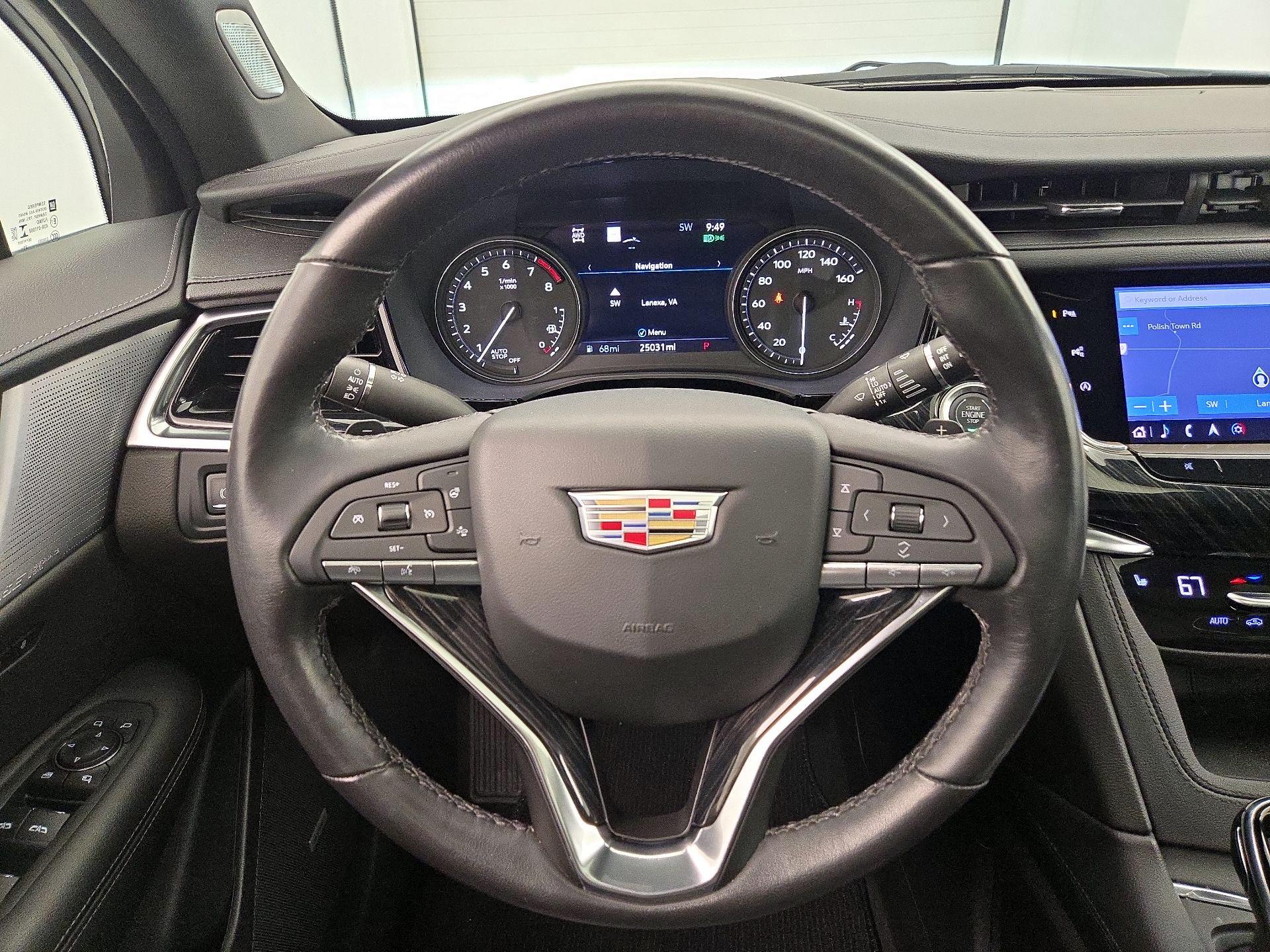 Thumbnail: 2022 Cadillac XT6 - 10