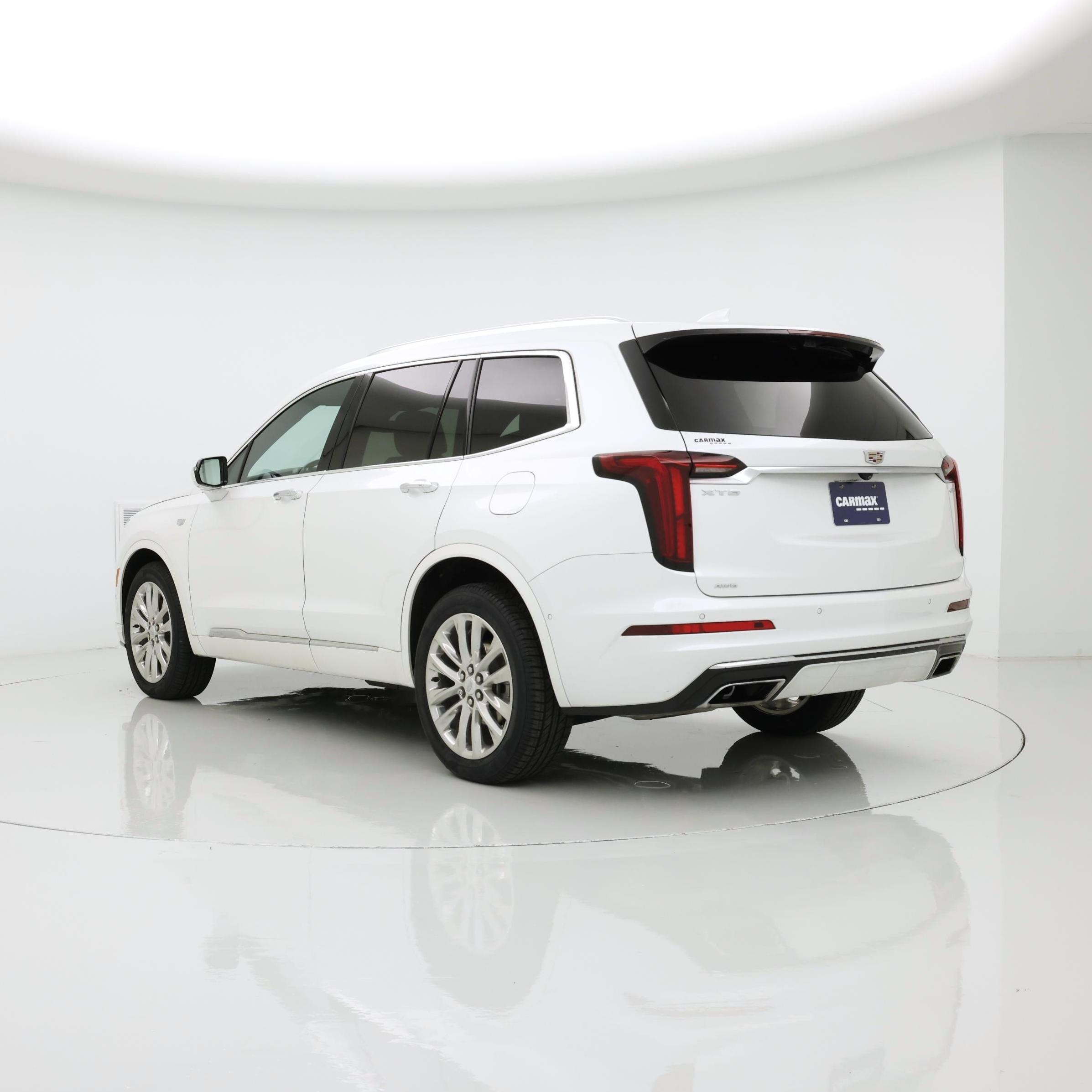 Thumbnail: 2022 Cadillac XT6 - 2