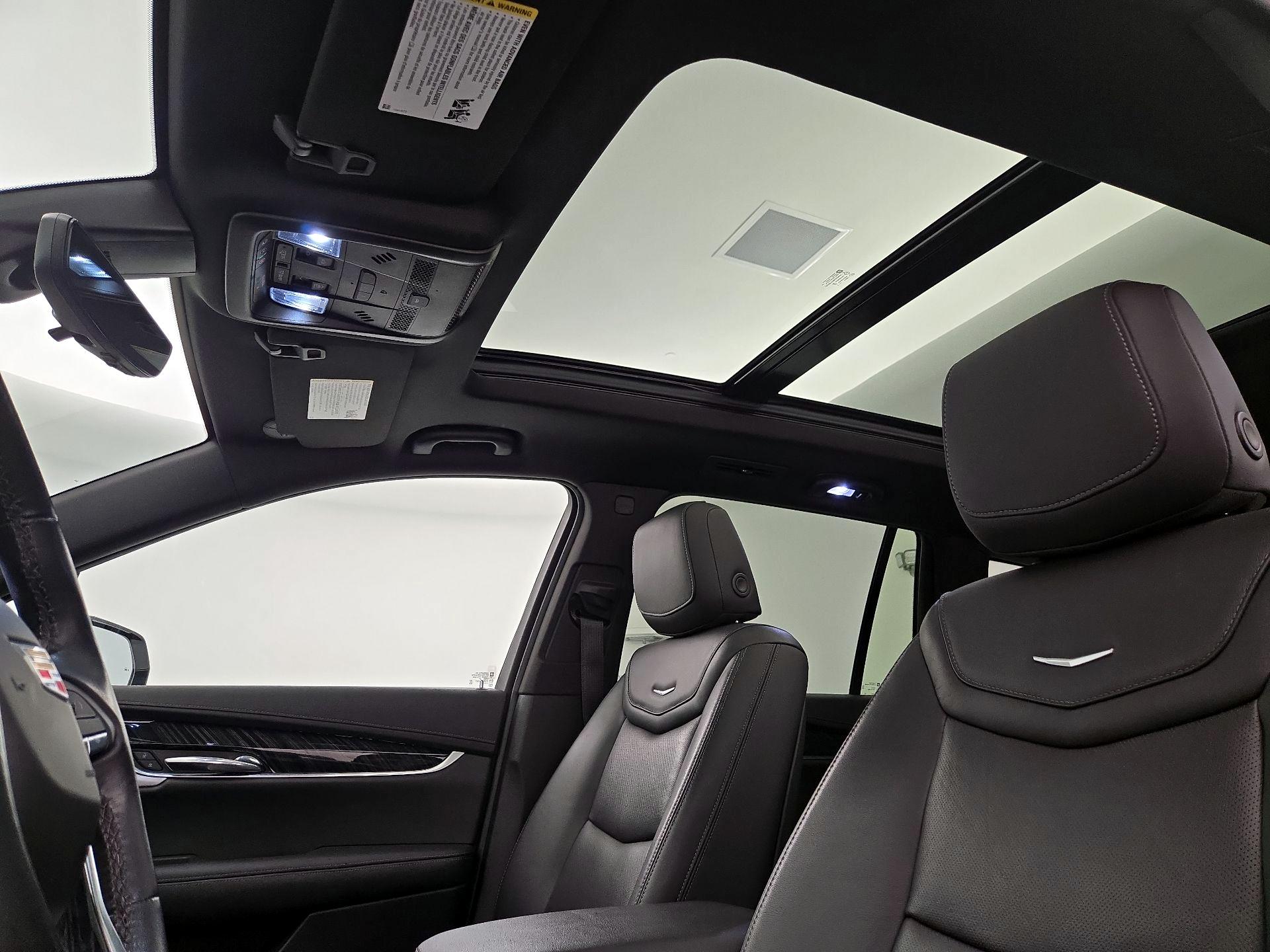 Thumbnail: 2022 Cadillac XT6 - 20