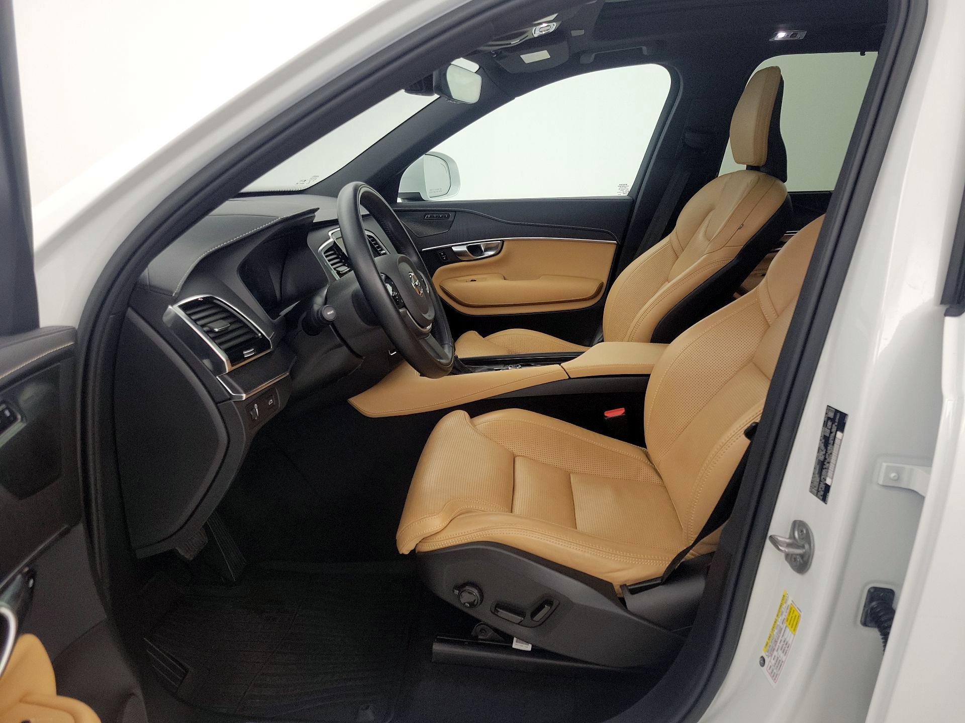 Thumbnail: 2022 Volvo XC90 - 11