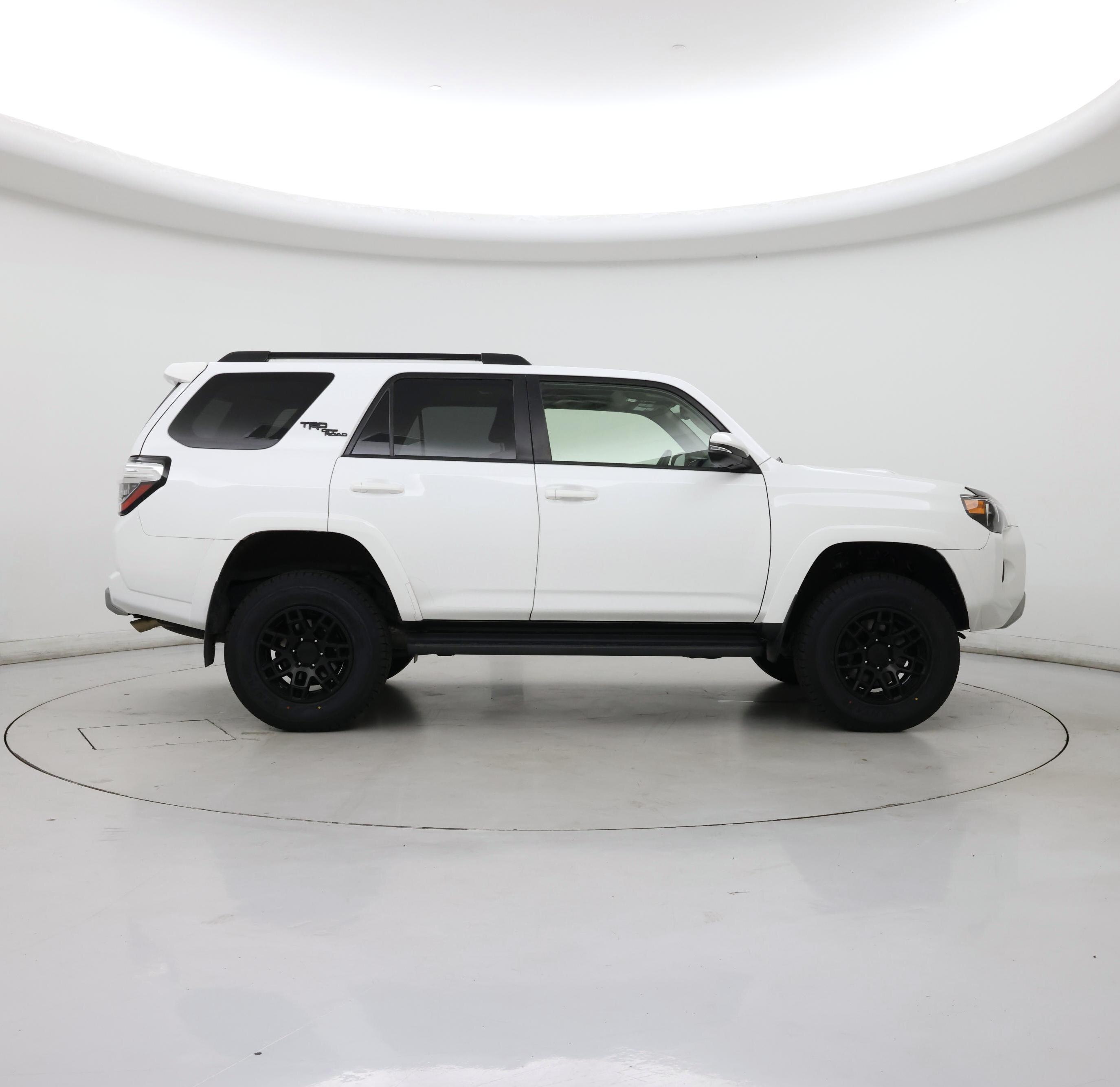 Thumbnail: 2021 Toyota 4Runner - 7