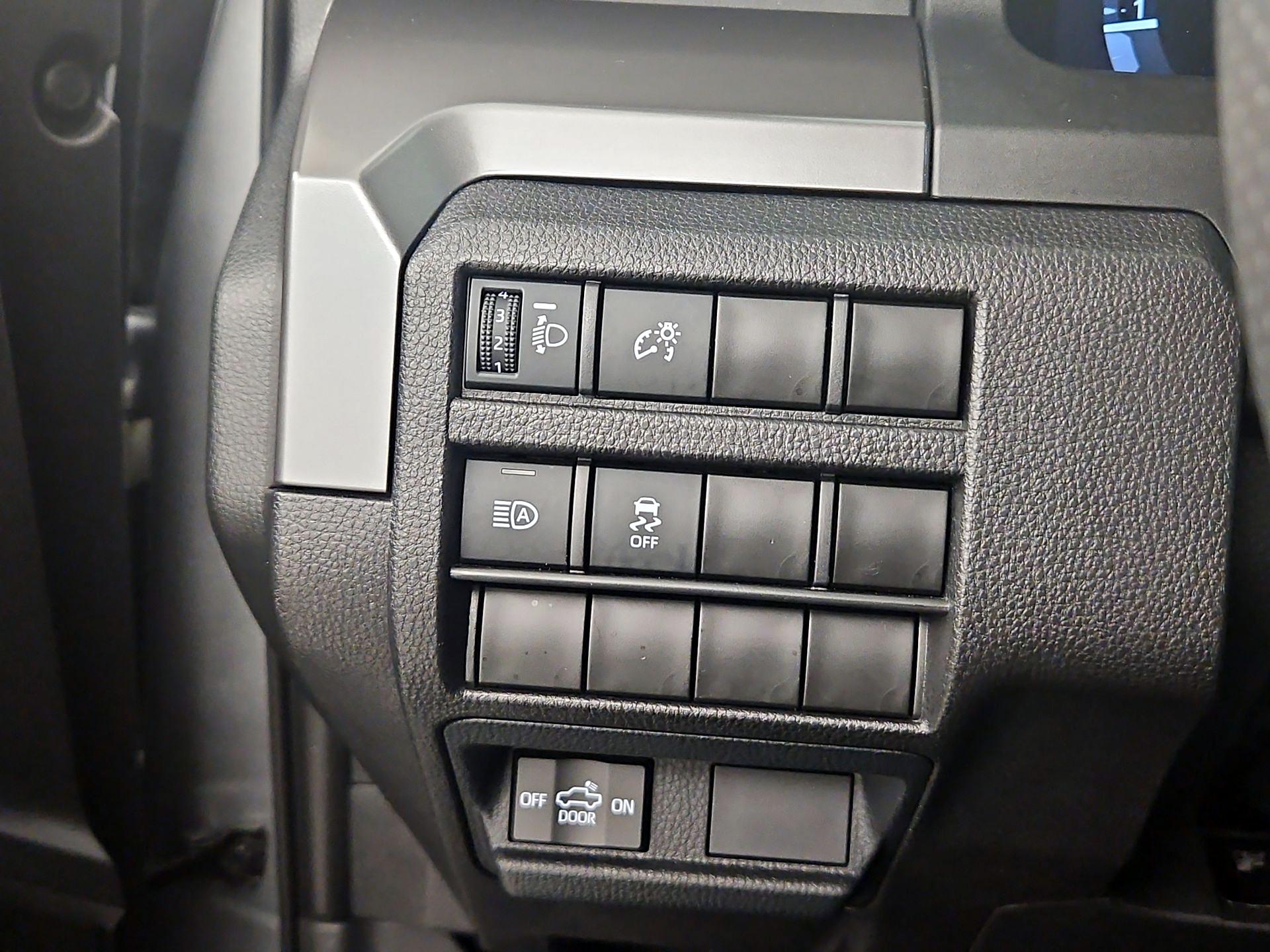 Thumbnail: 2024 Toyota Tacoma - 13