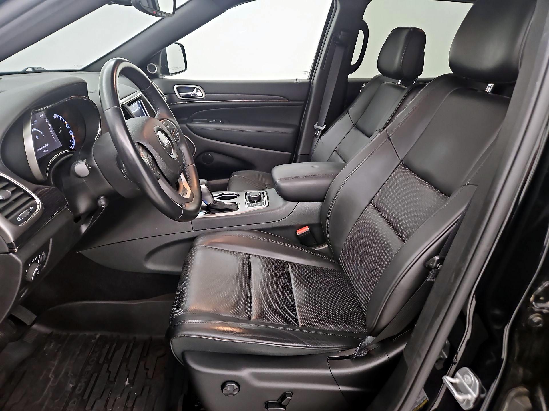 Thumbnail: 2018 Jeep Grand Cherokee - 12