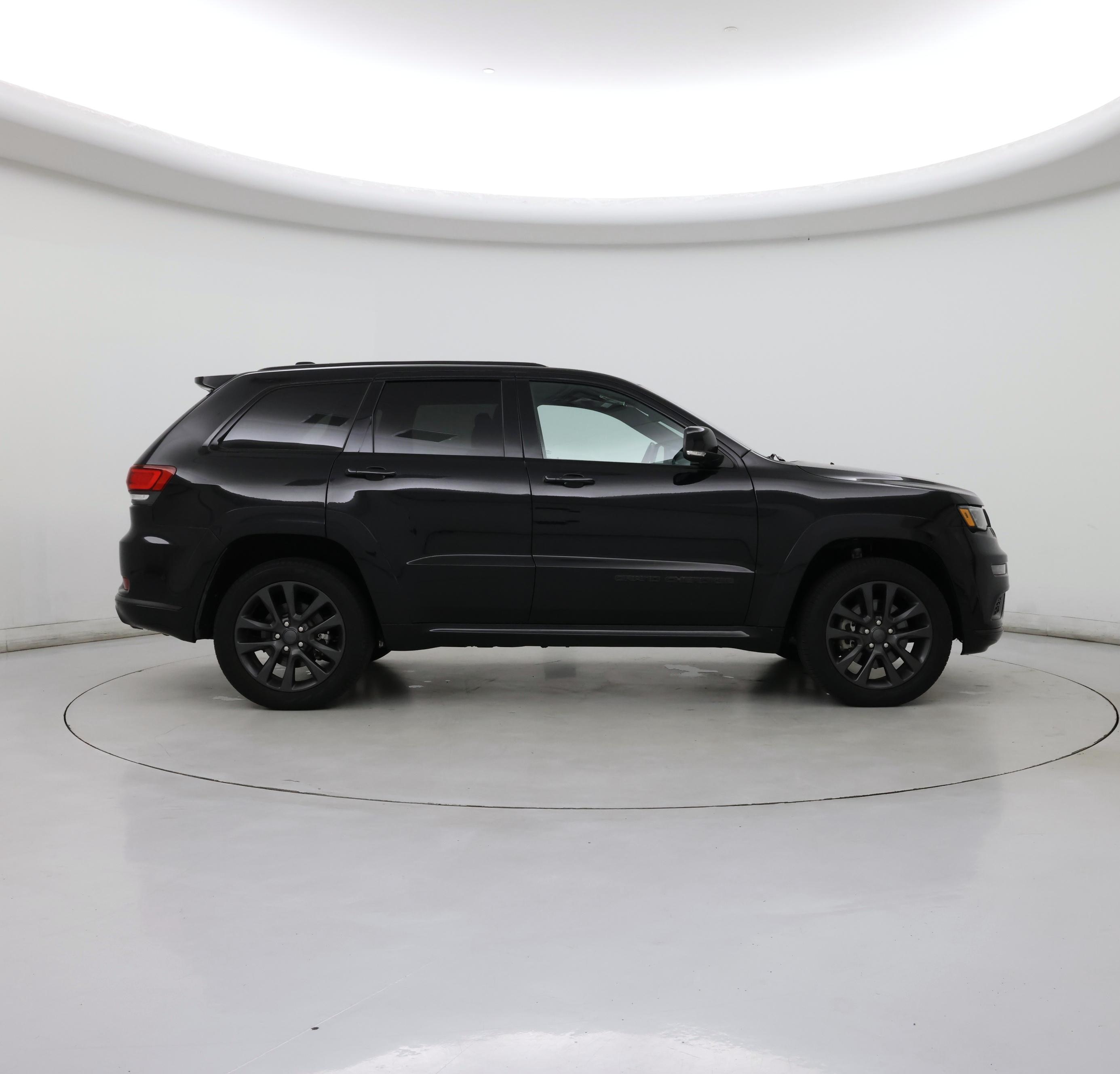 Thumbnail: 2018 Jeep Grand Cherokee - 7