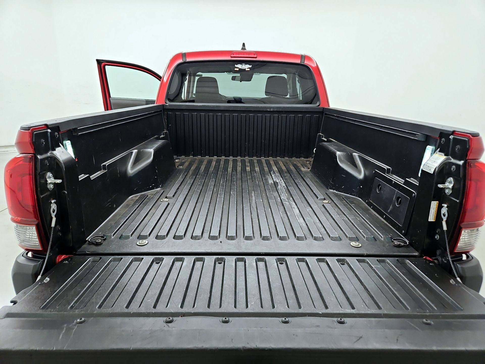 Thumbnail: 2022 Toyota Tacoma - 20