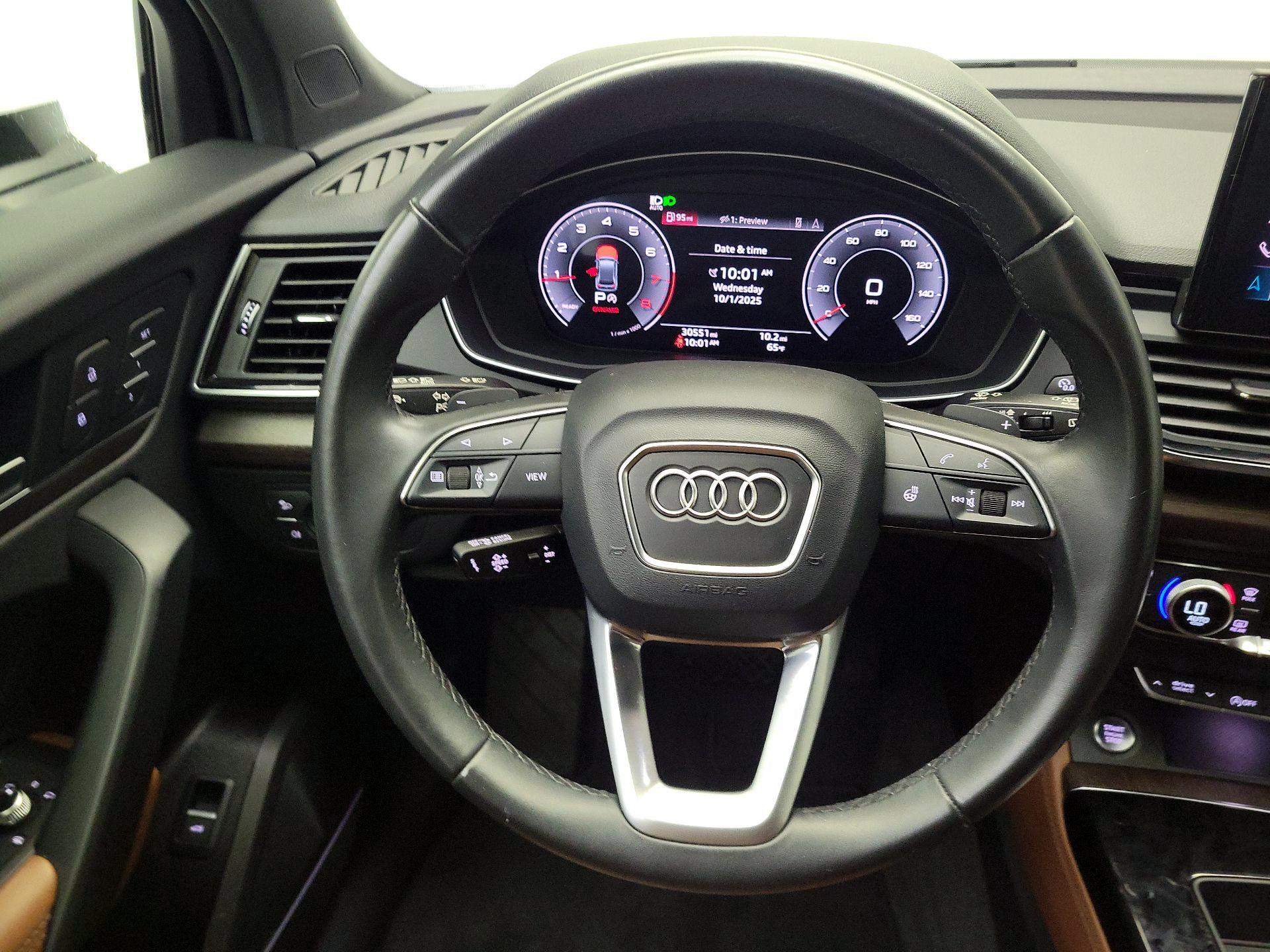 Thumbnail: 2023 Audi Q5 - 10