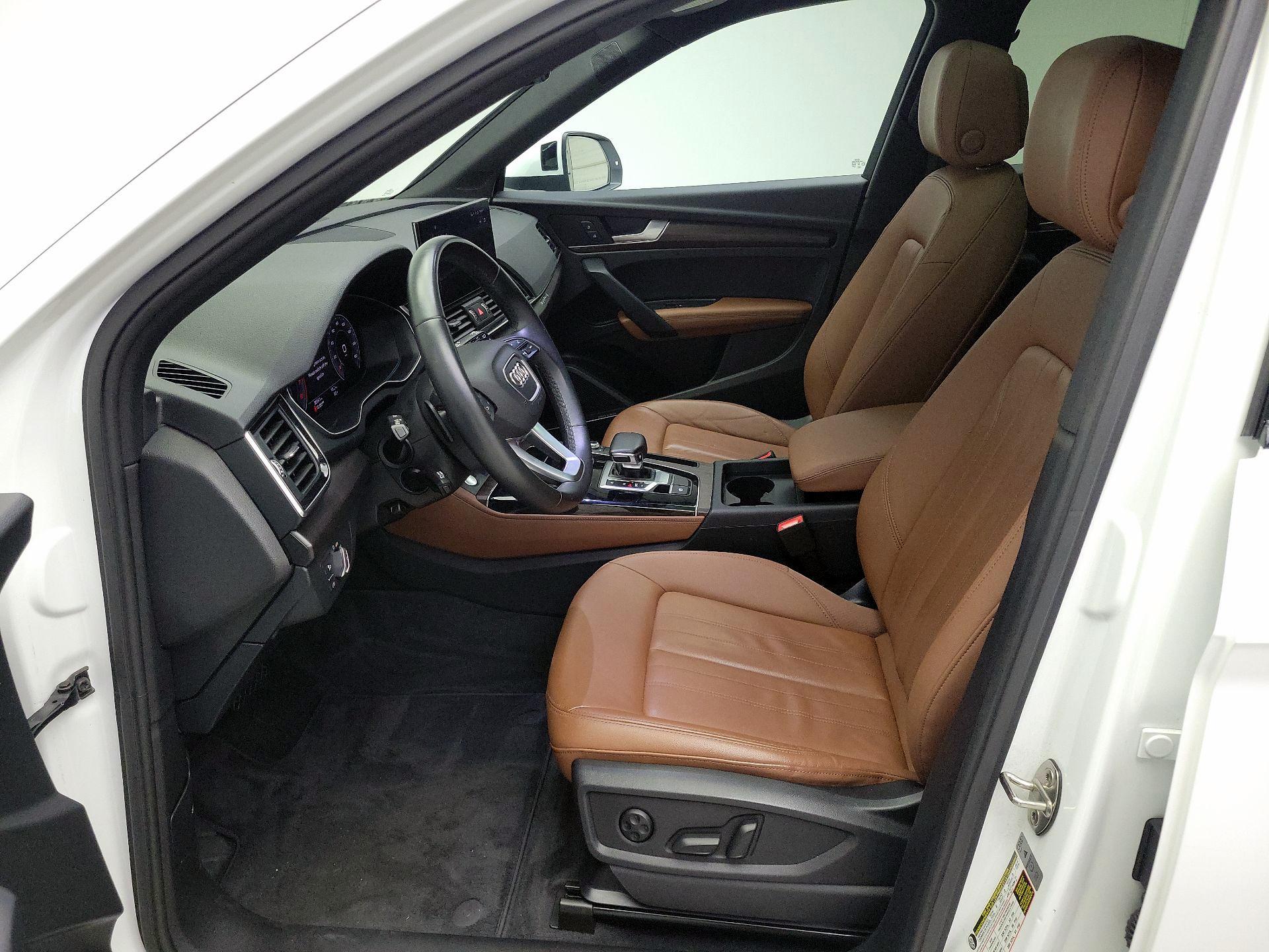 Thumbnail: 2023 Audi Q5 - 11