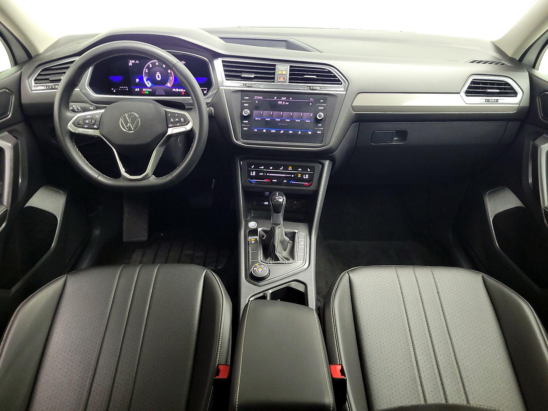 Thumbnail: 2022 Volkswagen Tiguan - 9
