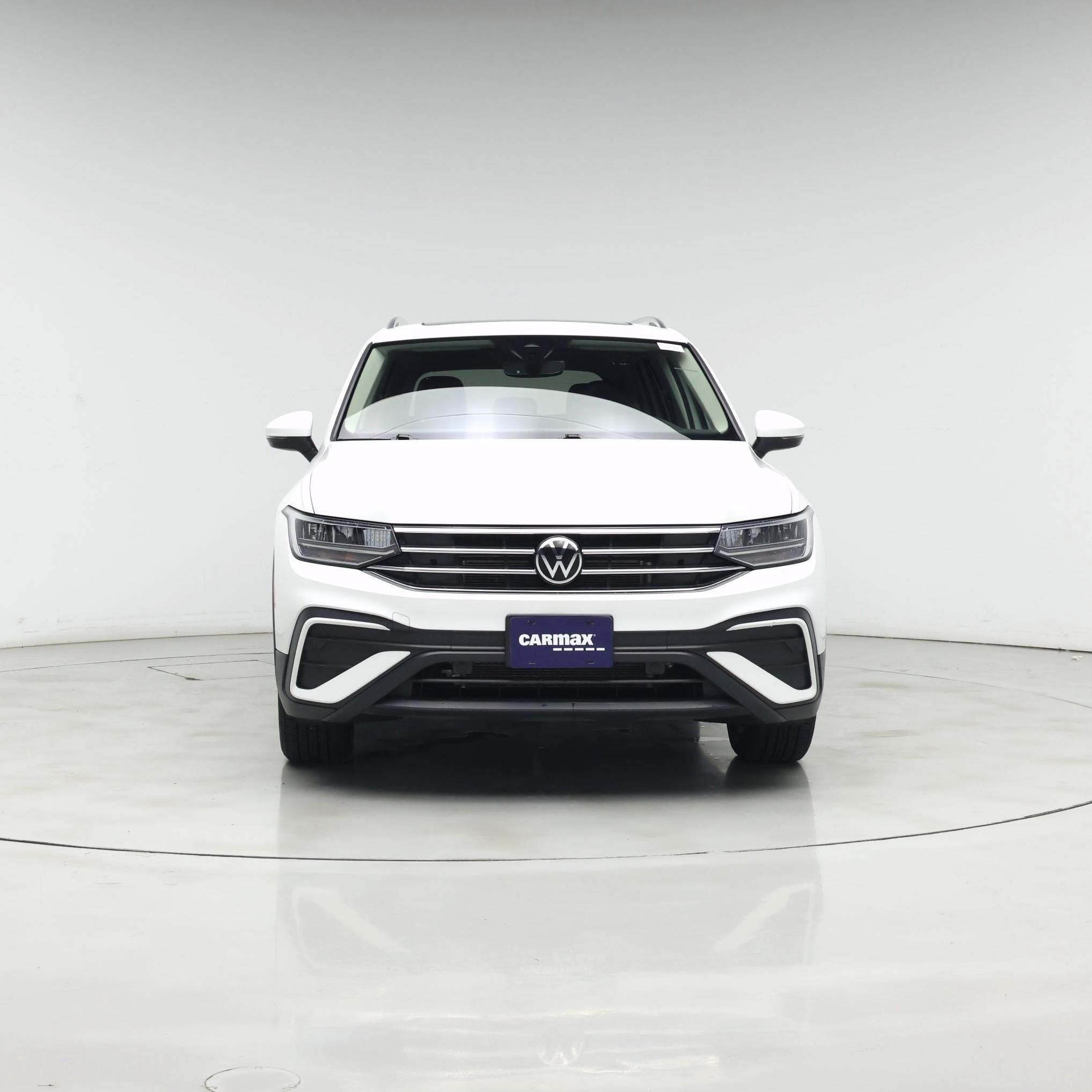 Thumbnail: 2022 Volkswagen Tiguan - 5