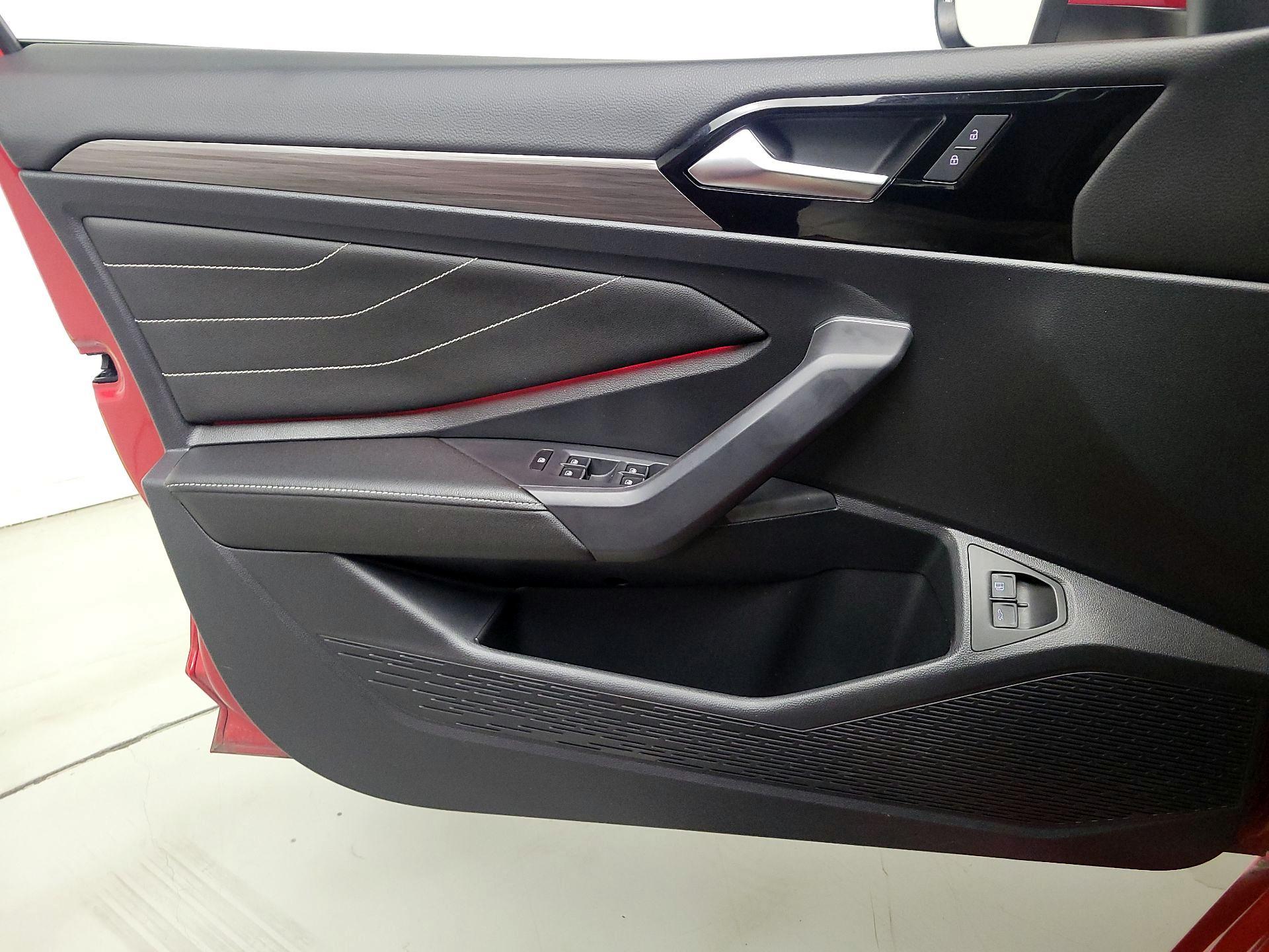 Thumbnail: 2022 Volkswagen Jetta - 12