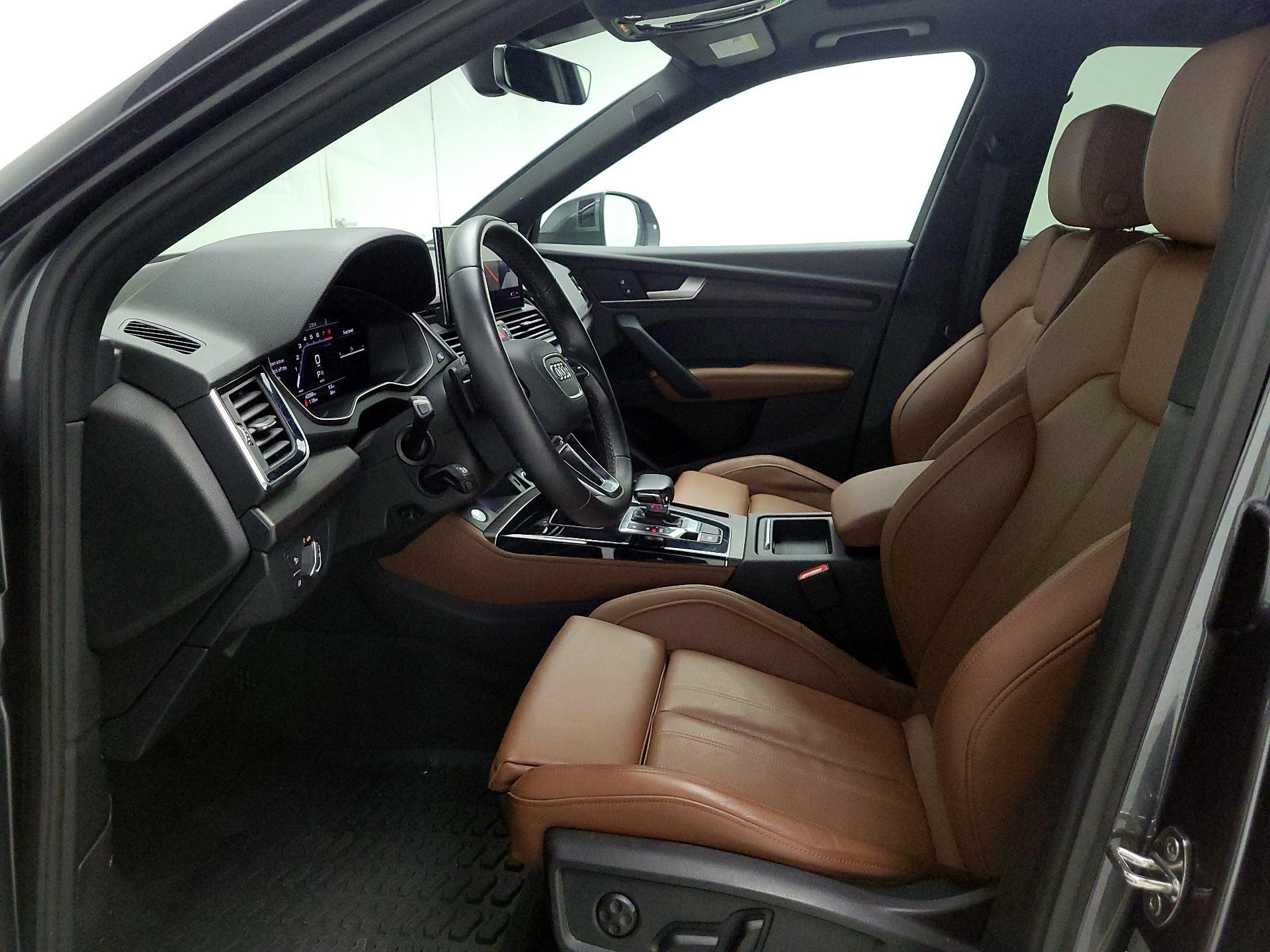 Thumbnail: 2022 Audi Q5 - 11