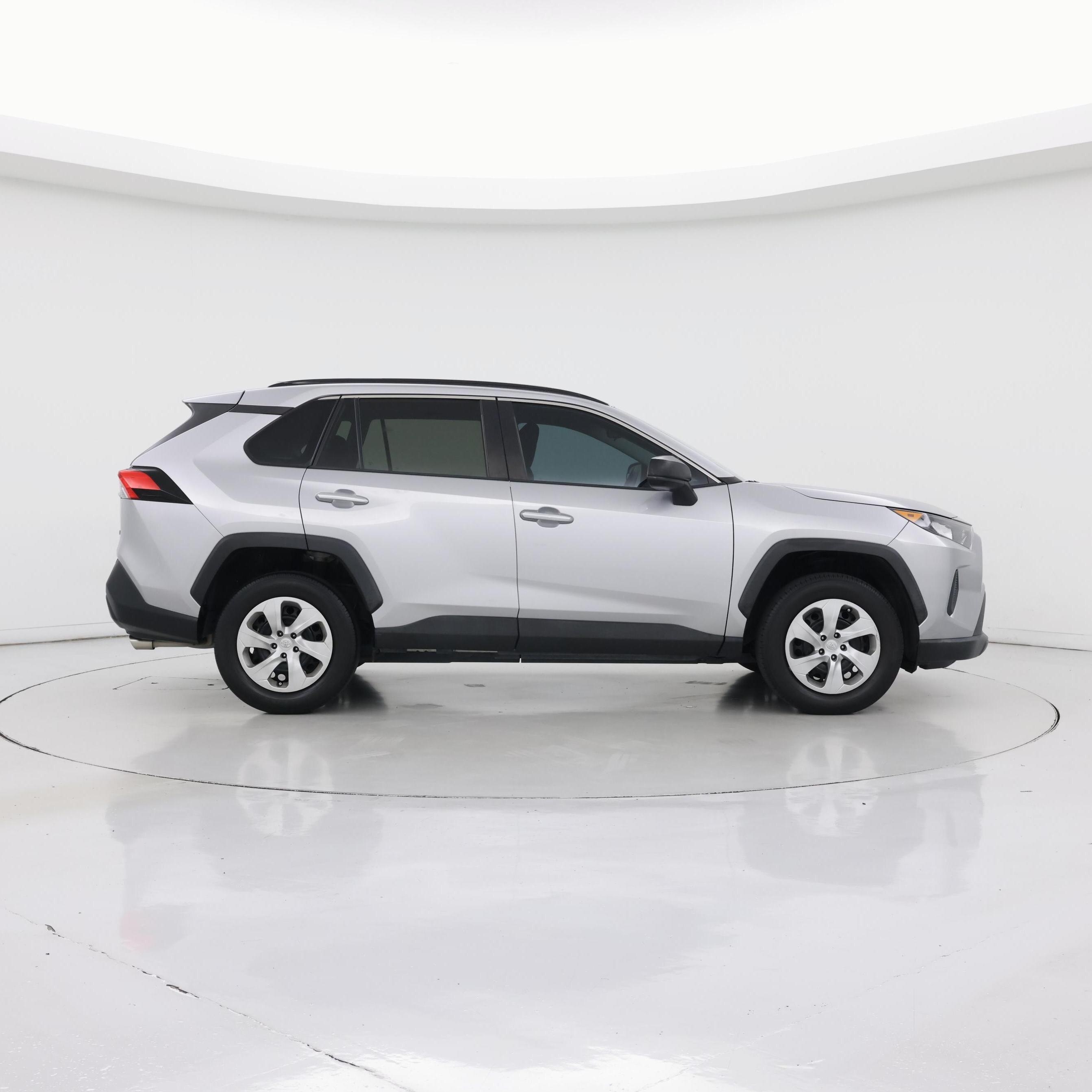 Thumbnail: 2021 Toyota RAV4 - 7