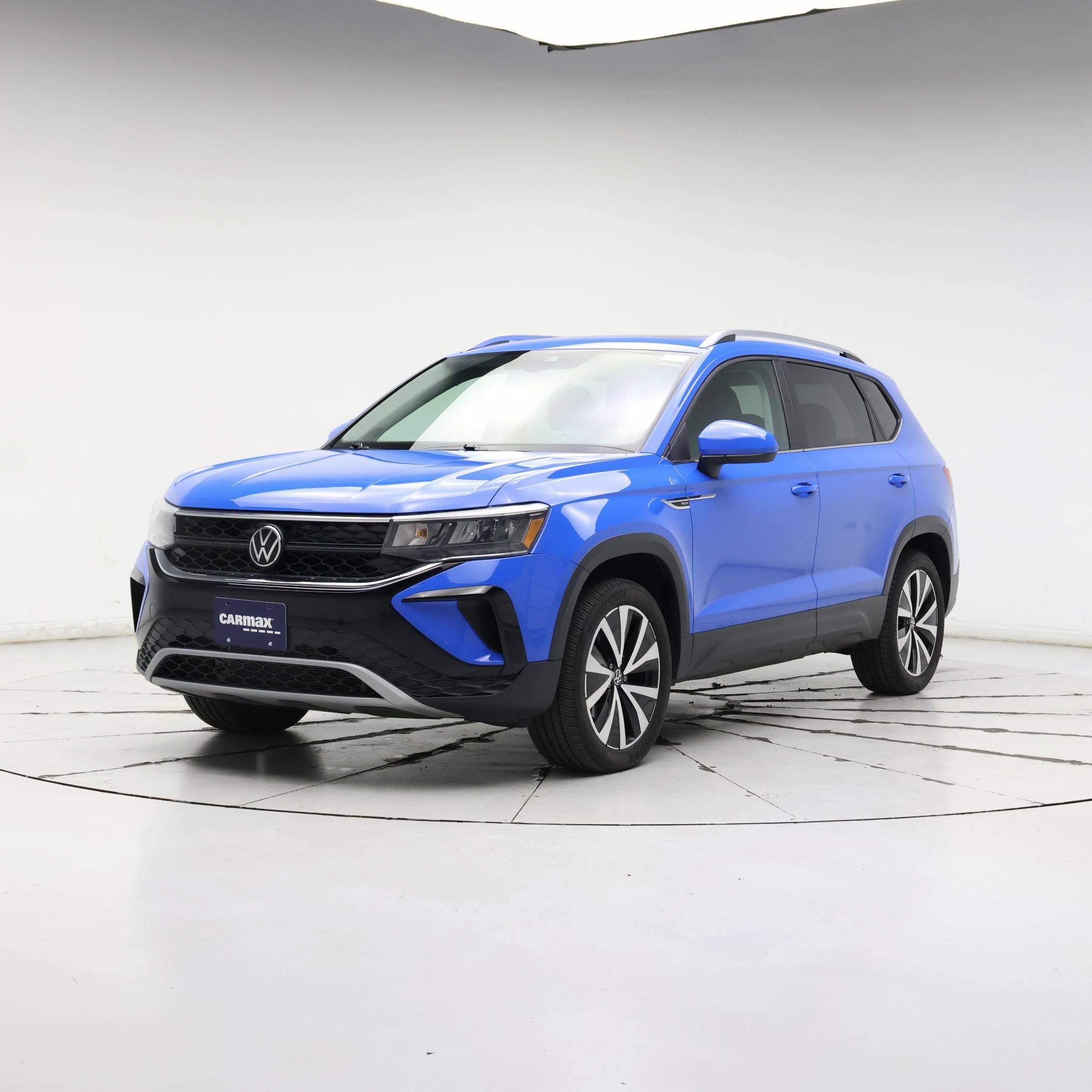 Thumbnail: 2023 Volkswagen Taos - 4