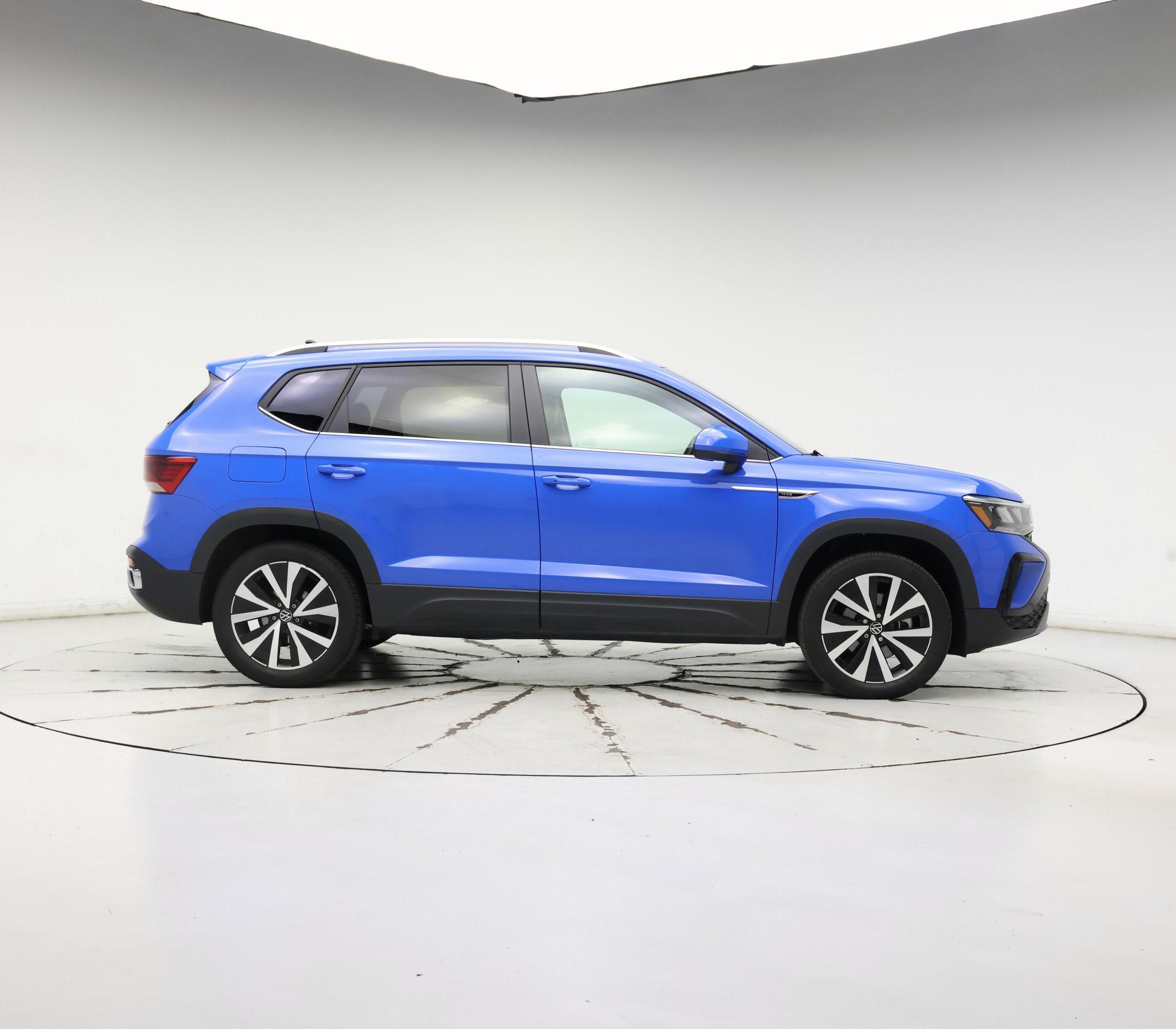 Thumbnail: 2023 Volkswagen Taos - 7