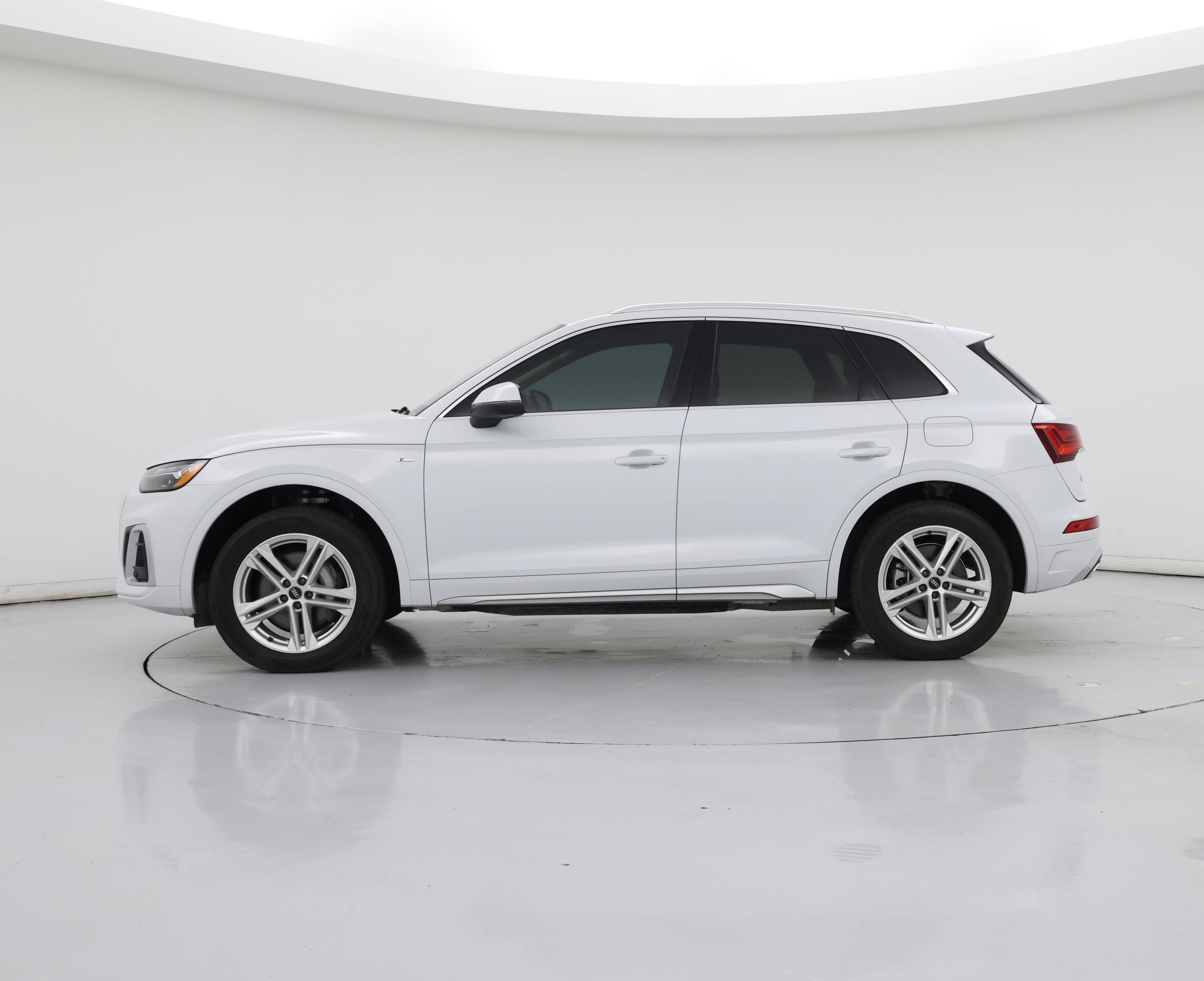 Thumbnail: 2022 Audi Q5 - 3