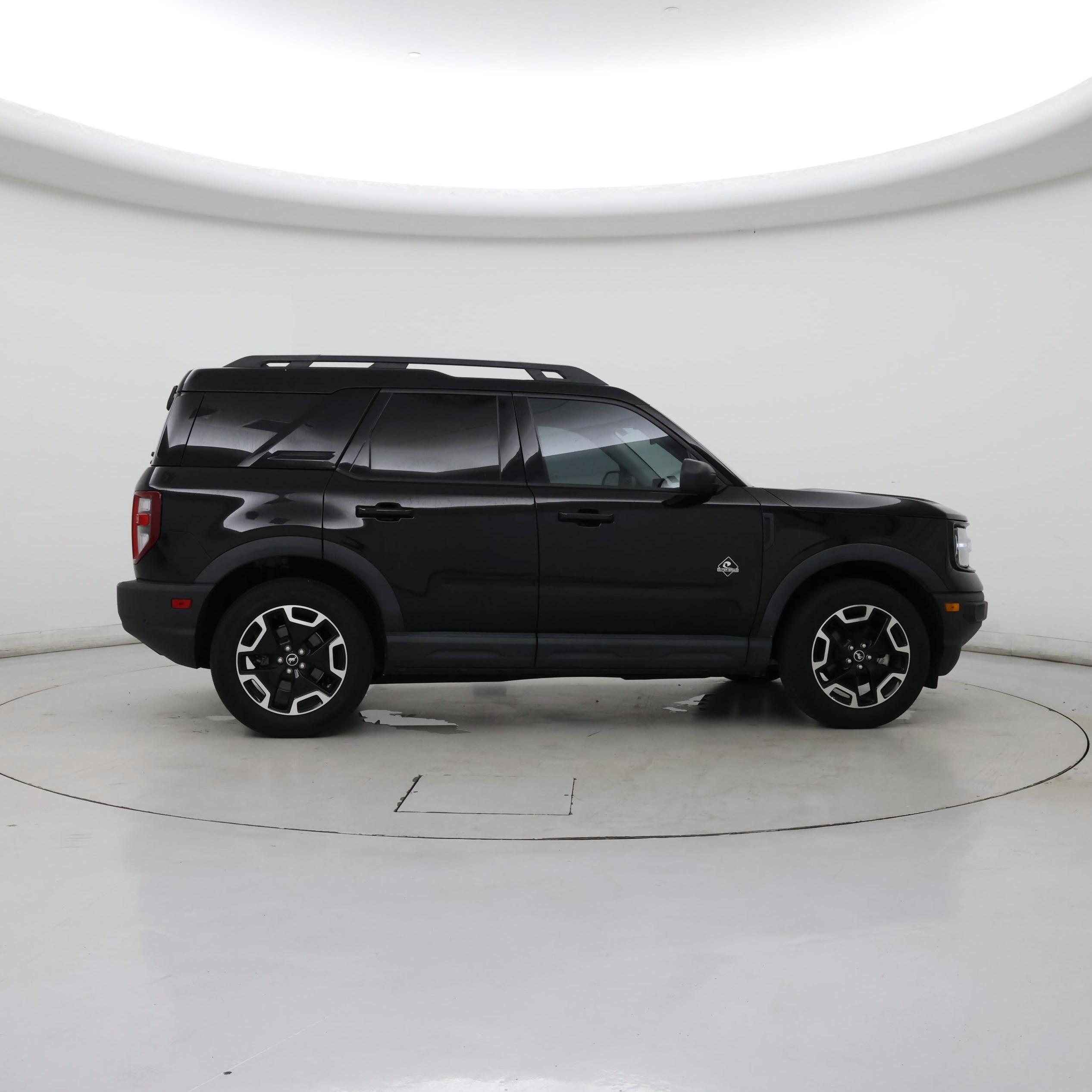 Thumbnail: 2022 Ford Bronco Sport - 7