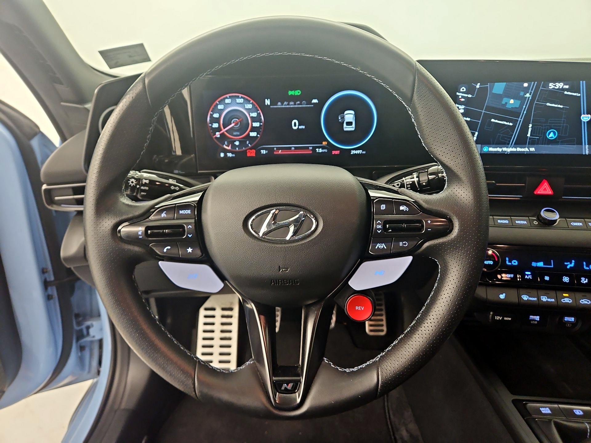 Thumbnail: 2023 Hyundai Elantra - 10