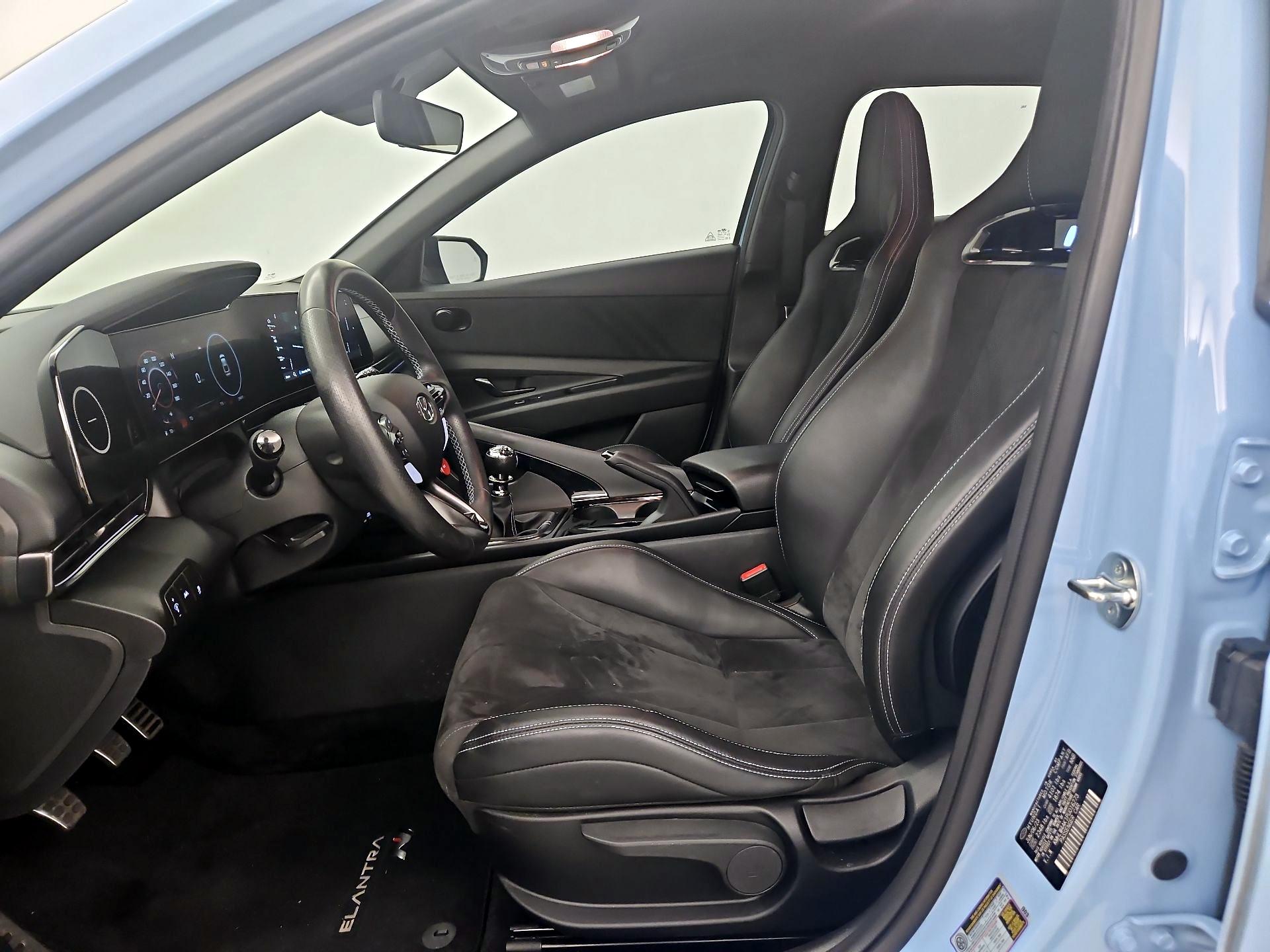 Thumbnail: 2023 Hyundai Elantra - 11