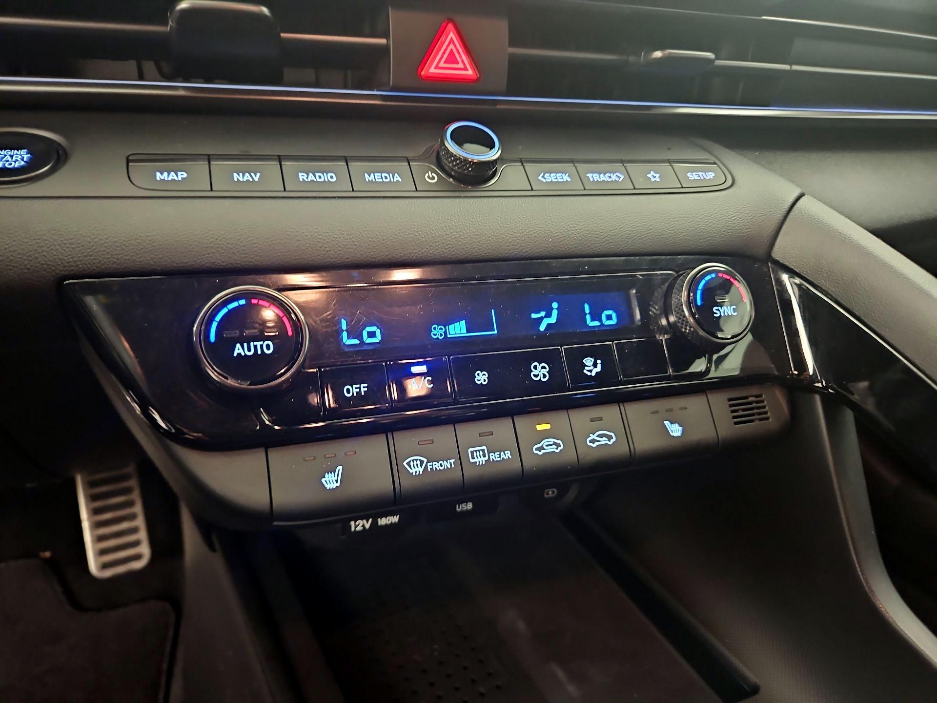 Thumbnail: 2023 Hyundai Elantra - 17