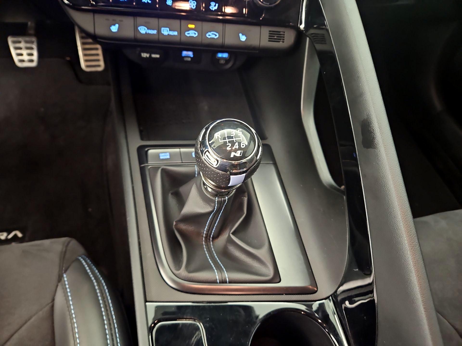 Thumbnail: 2023 Hyundai Elantra - 18