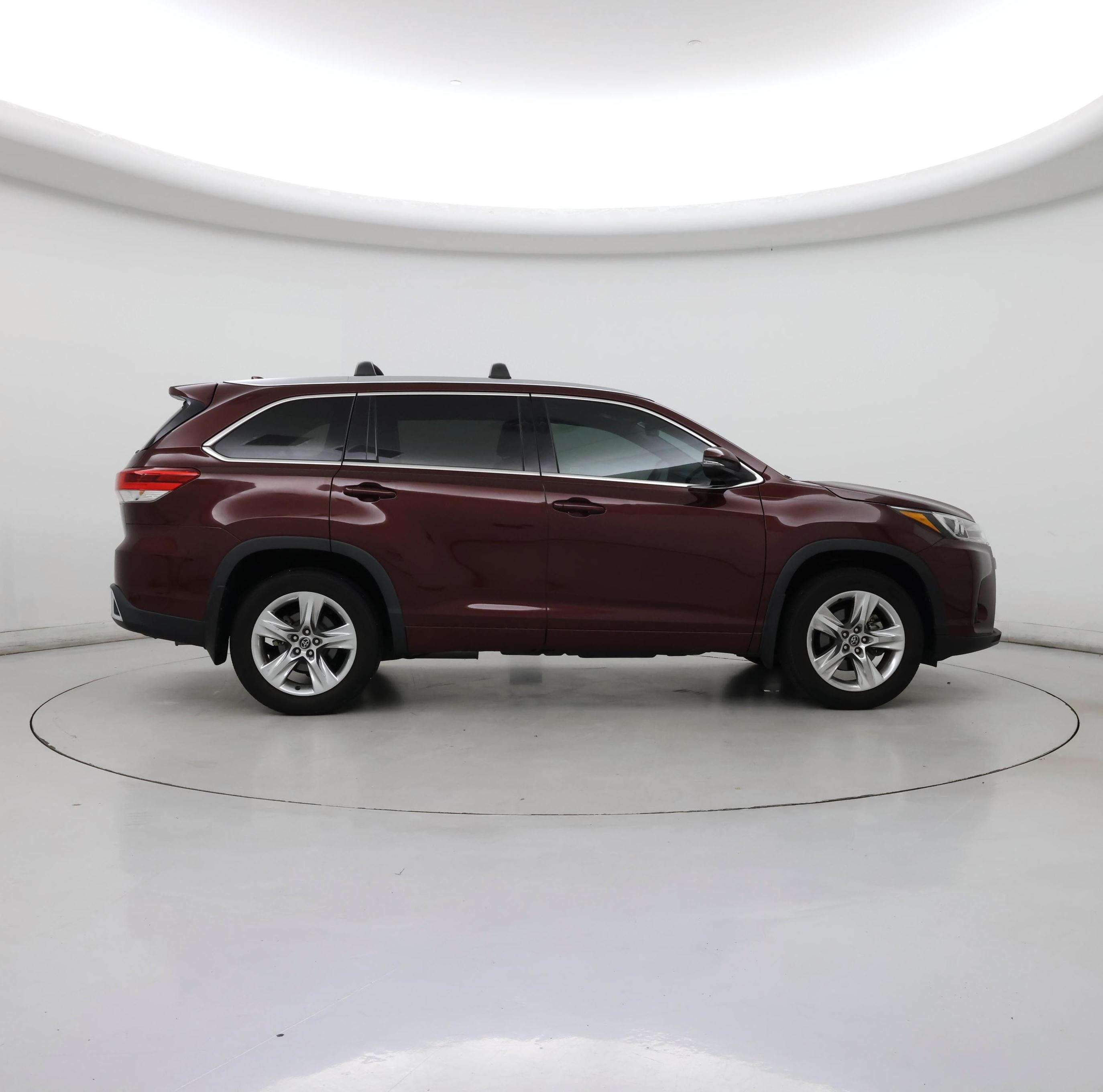 Thumbnail: 2018 Toyota Highlander - 7