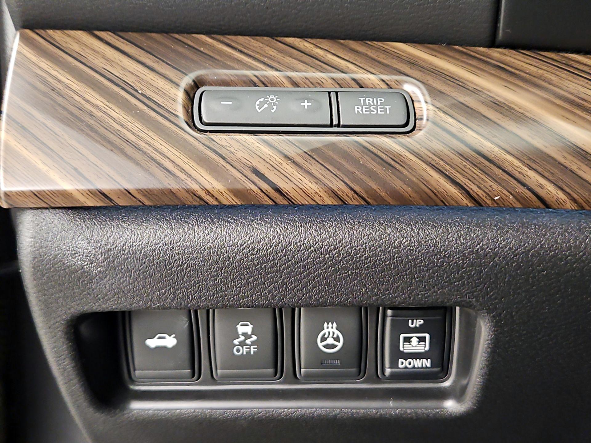 Thumbnail: 2016 Nissan Maxima - 13