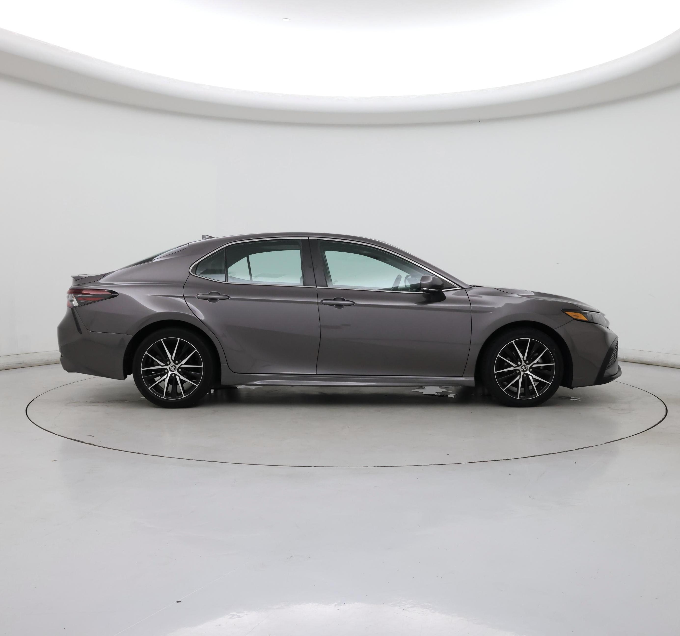Thumbnail: 2022 Toyota Camry - 7