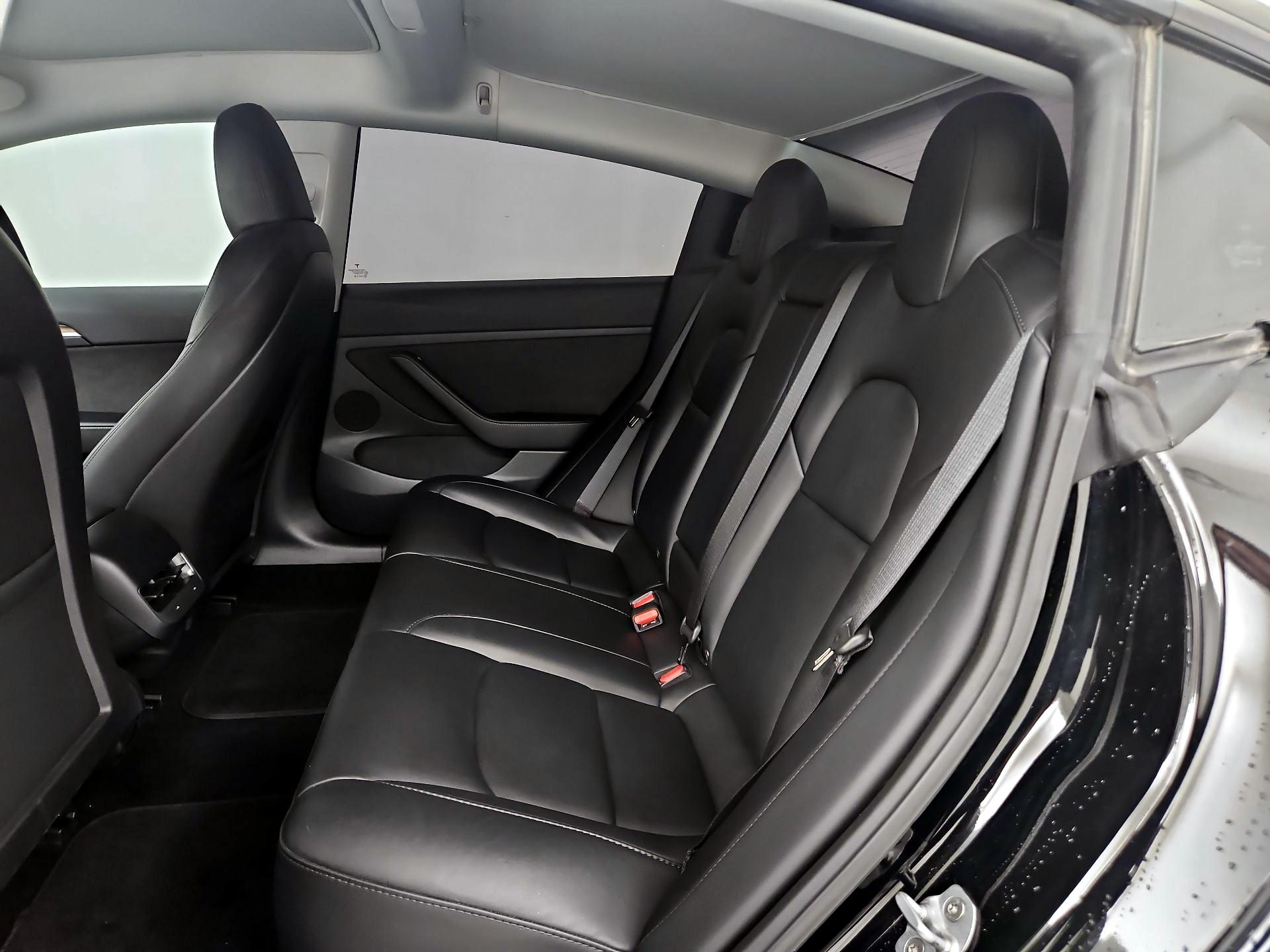 Thumbnail: 2023 Tesla Model 3 - 19