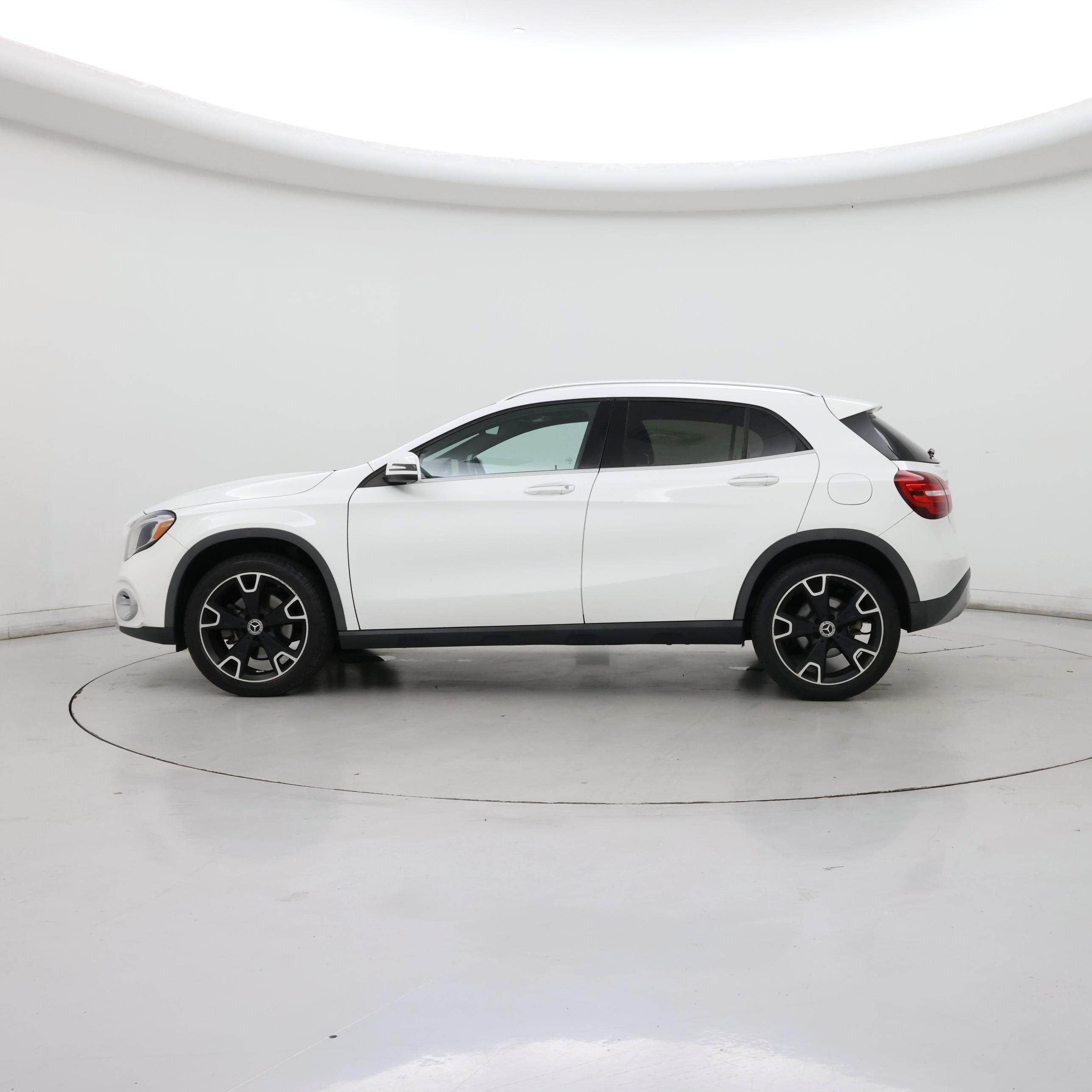 Thumbnail: 2018 Mercedes-Benz GLA - 3