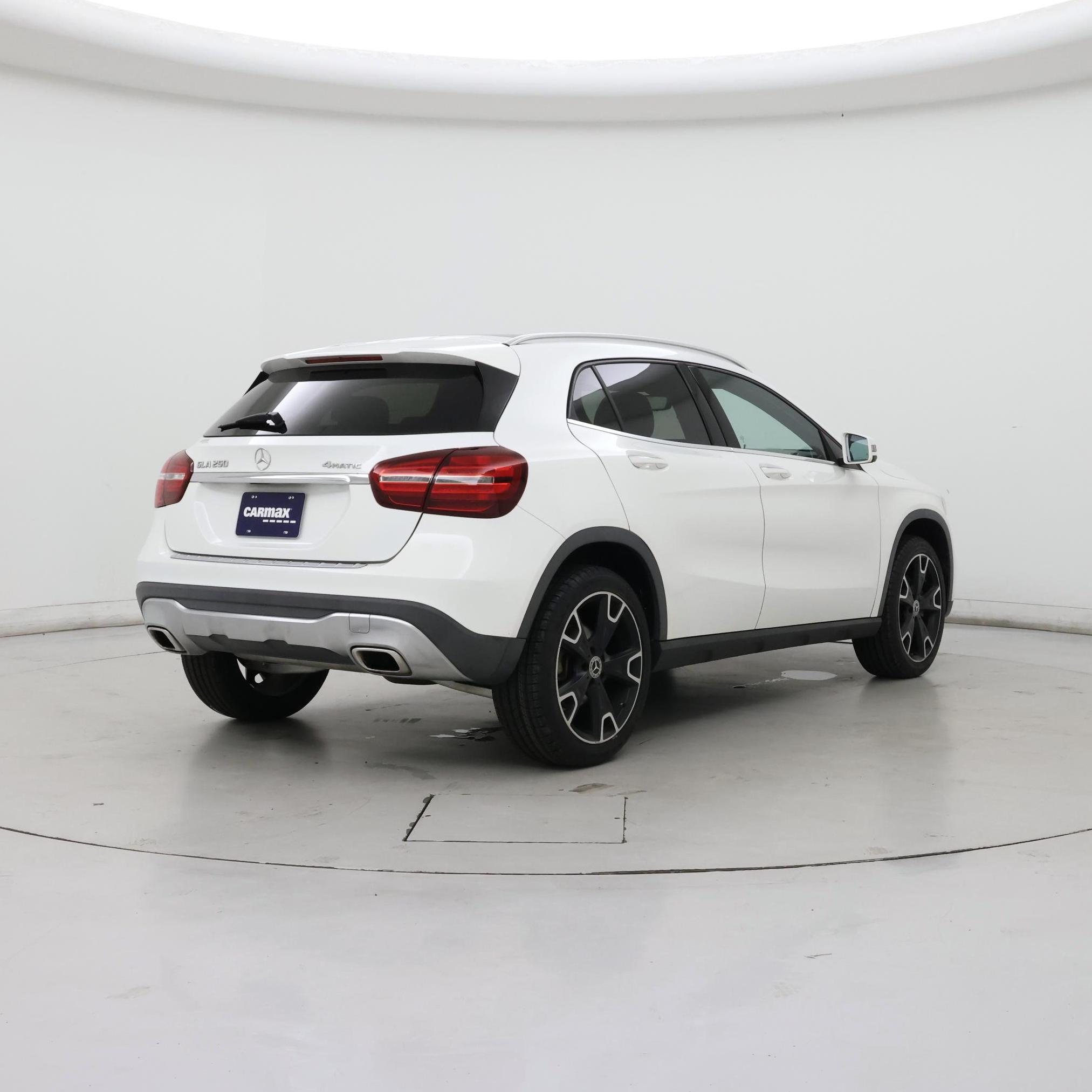 Thumbnail: 2018 Mercedes-Benz GLA - 8