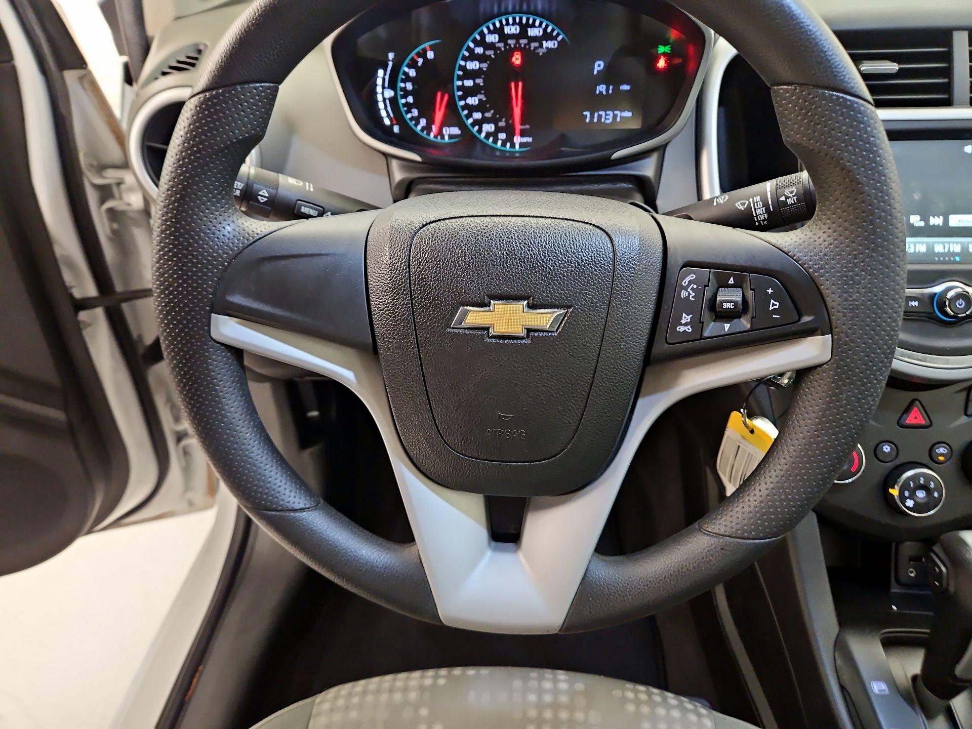 Thumbnail: 2017 Chevrolet Sonic - 10